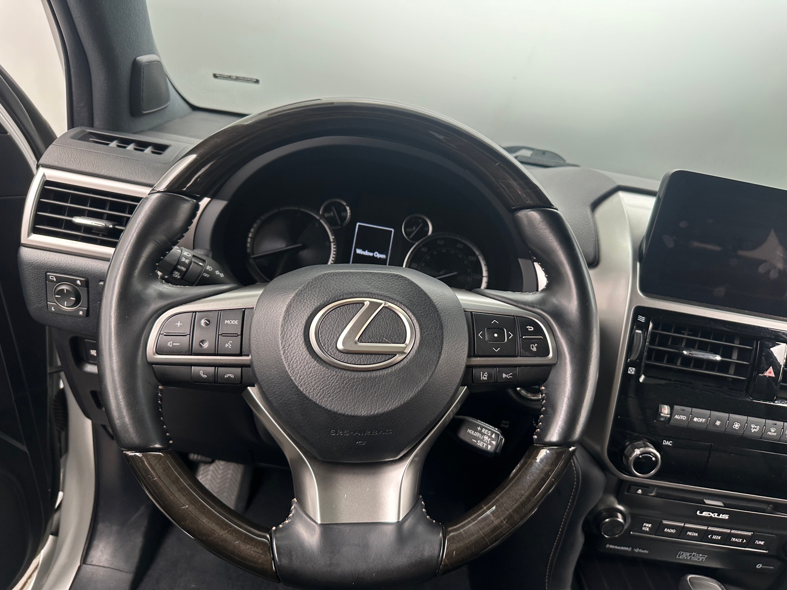 Thumbnail: 2022 Lexus GX - 4