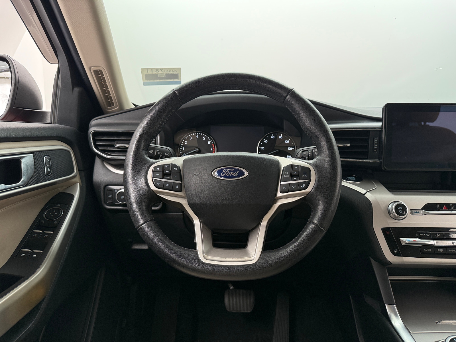 Thumbnail: 2021 Ford Explorer - 4