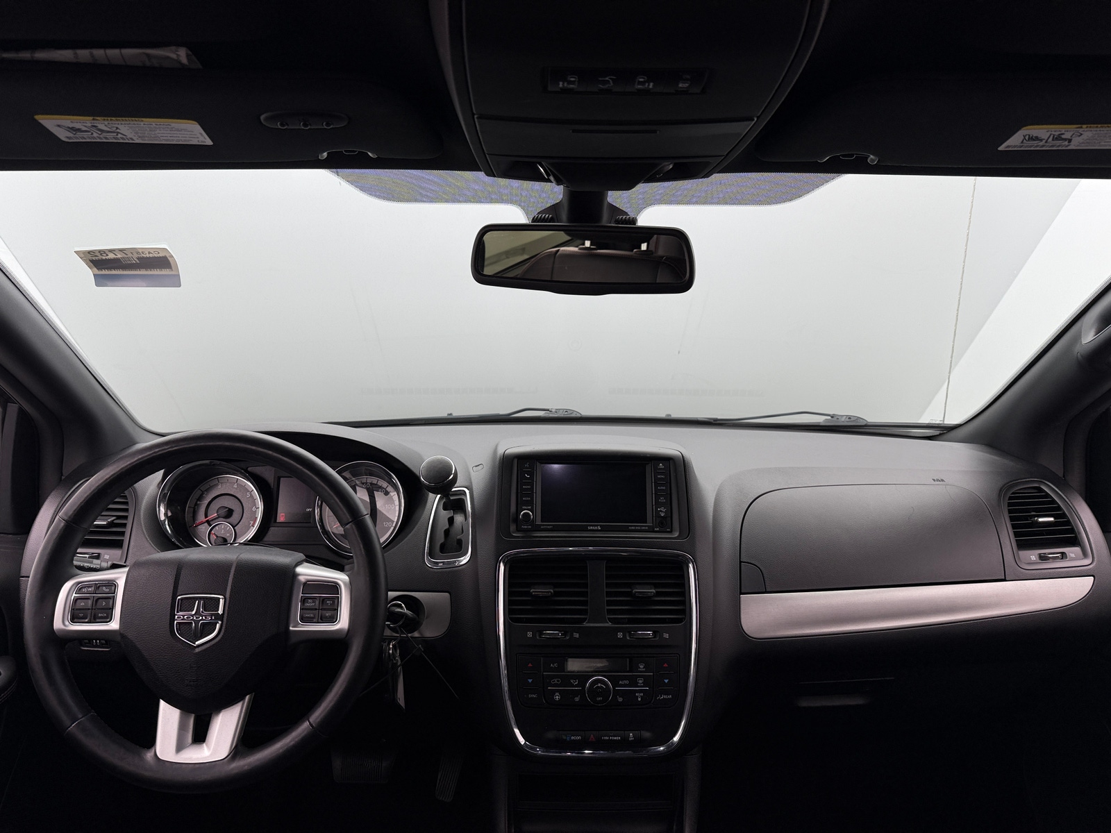 Thumbnail: 2019 Dodge Grand Caravan - 2