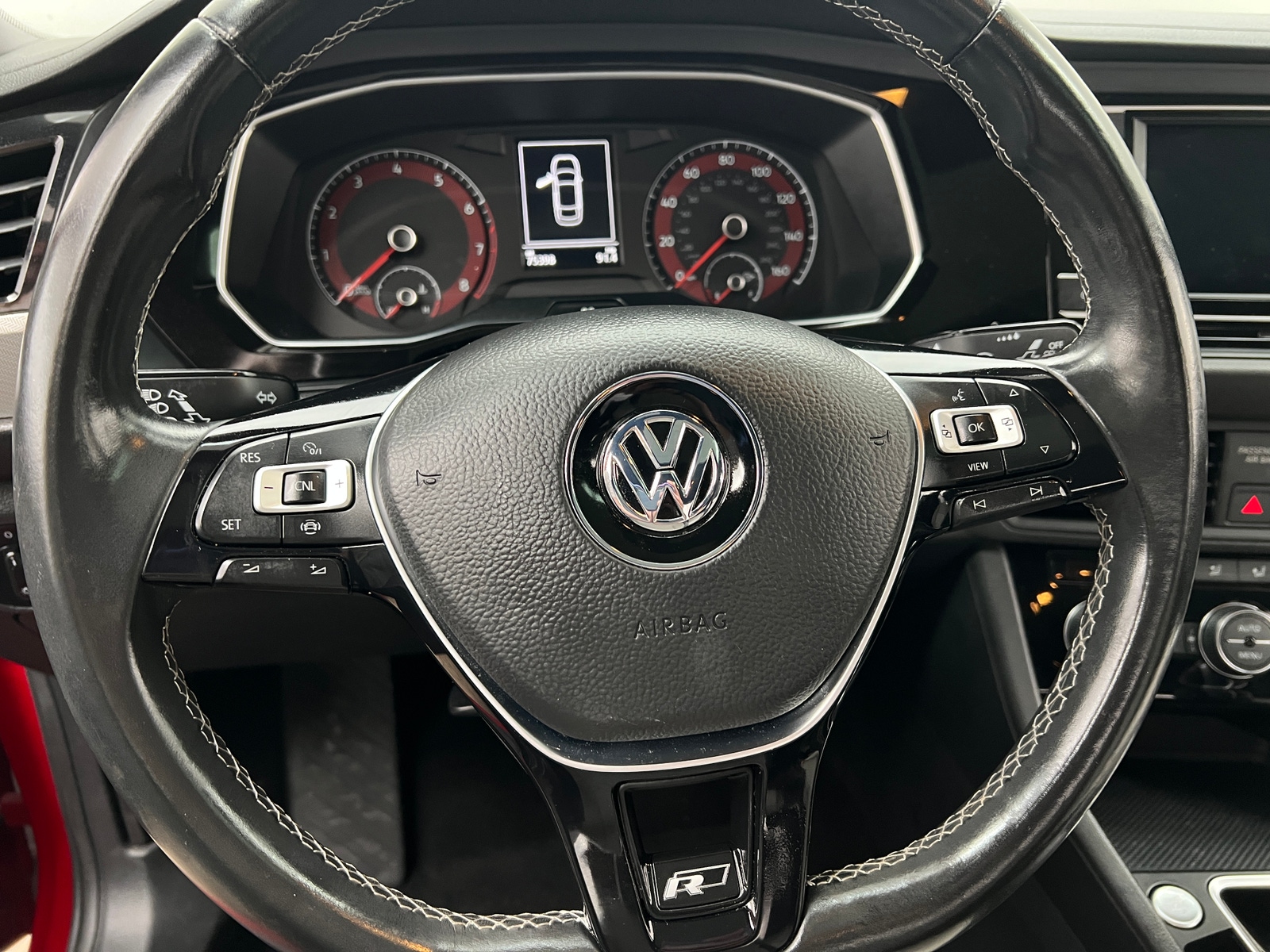 Thumbnail: 2019 Volkswagen Jetta - 4