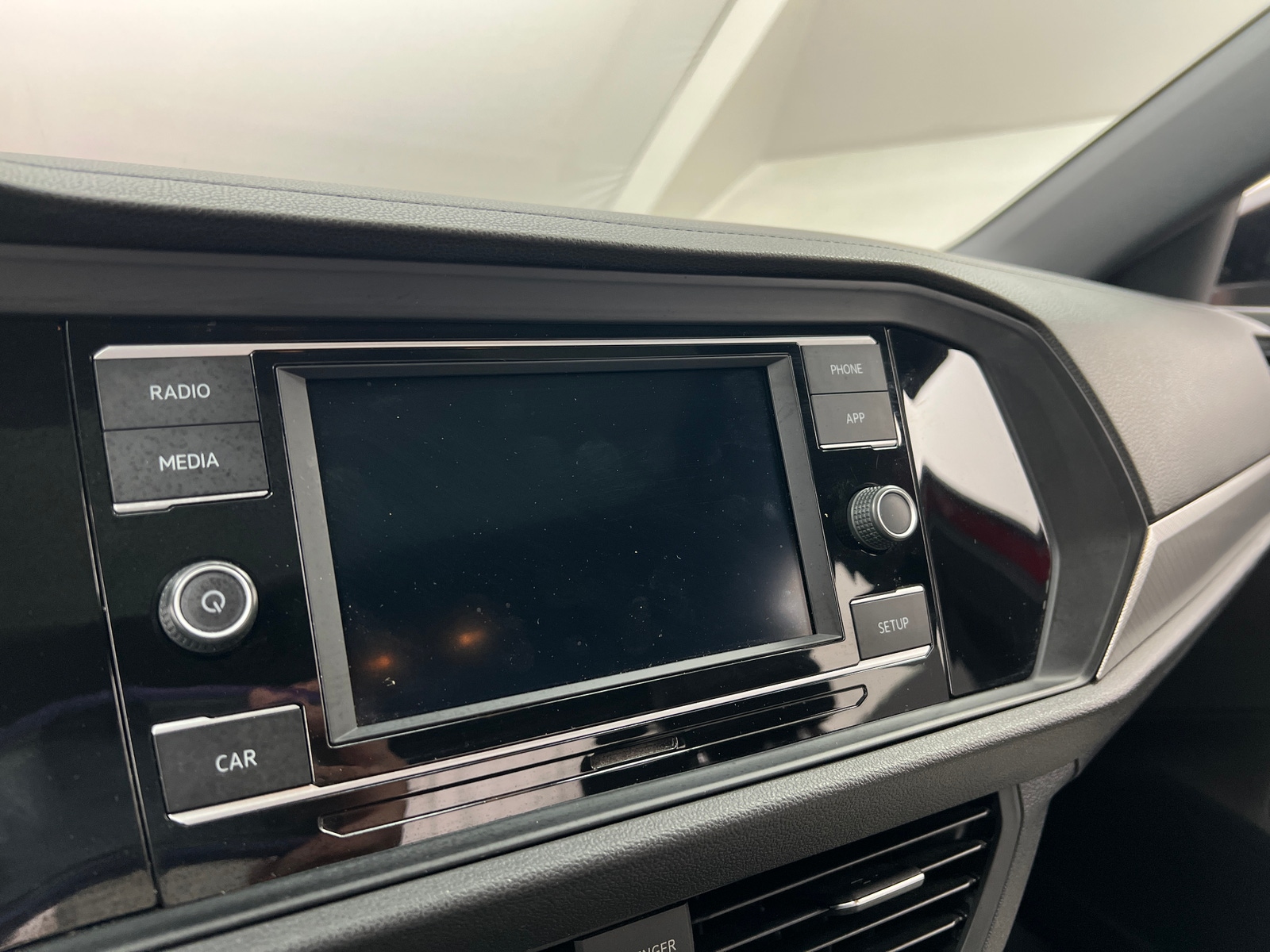Thumbnail: 2019 Volkswagen Jetta - 3