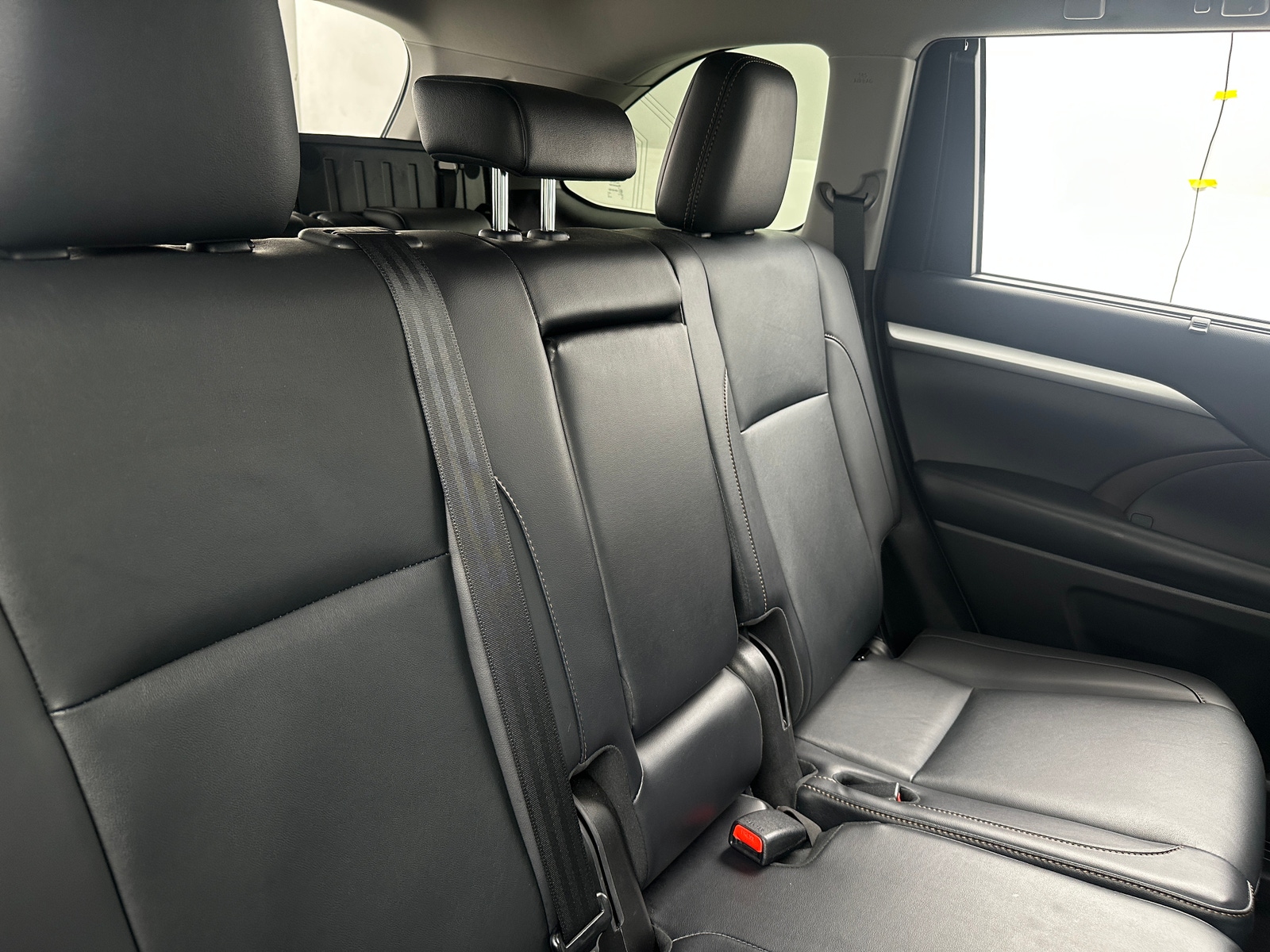 Thumbnail: 2019 Toyota Highlander - 5
