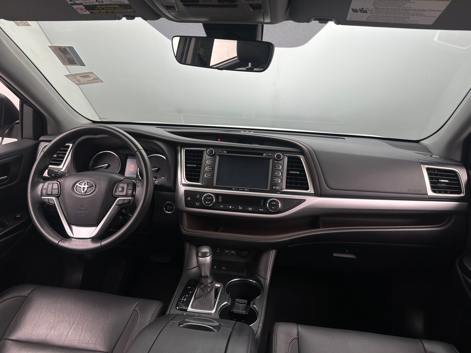 Thumbnail: 2019 Toyota Highlander - 2
