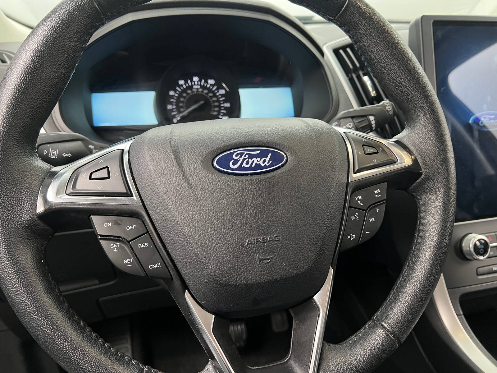 Thumbnail: 2024 Ford Edge - 4