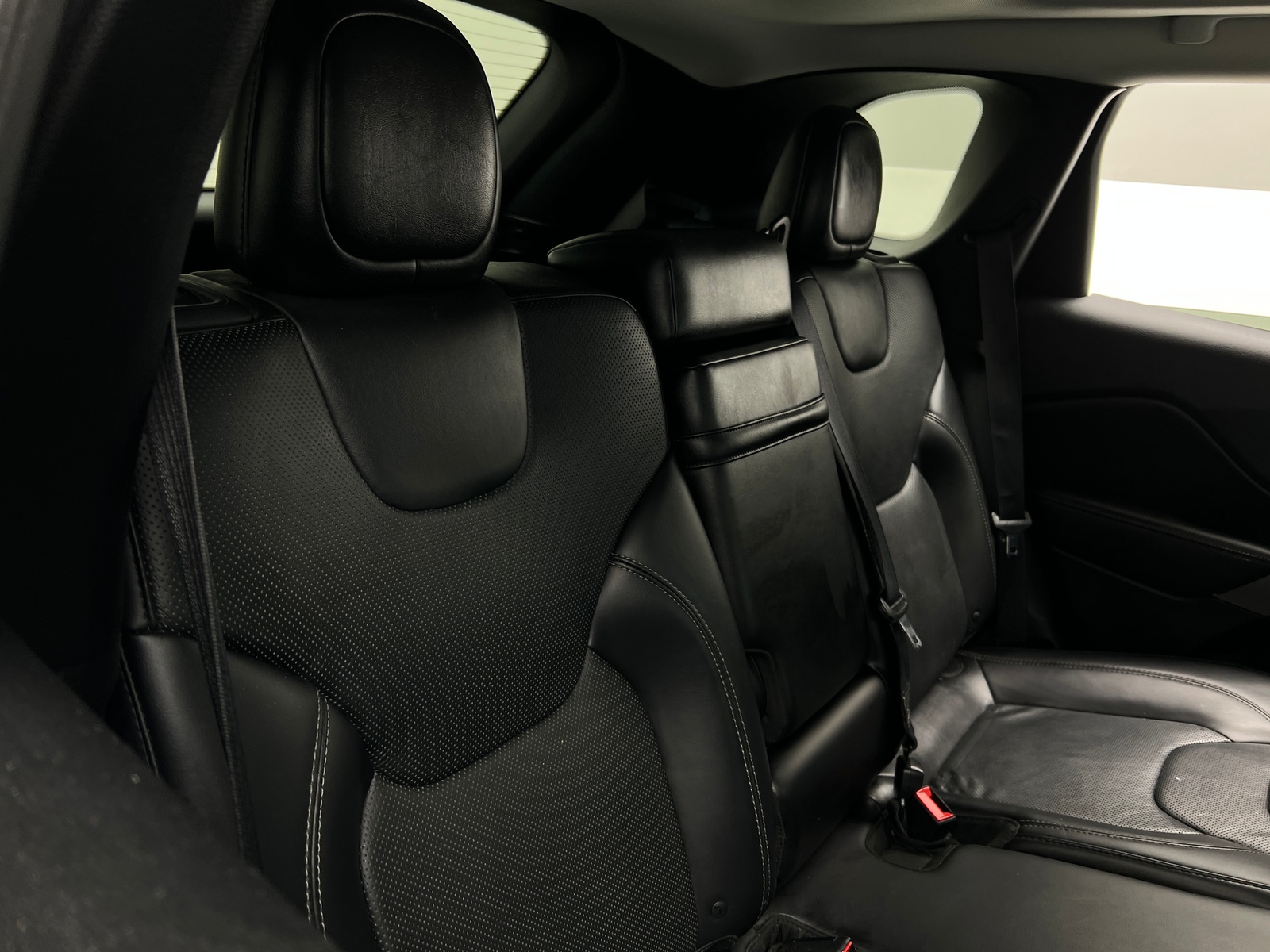 Thumbnail: 2019 Jeep Cherokee - 5