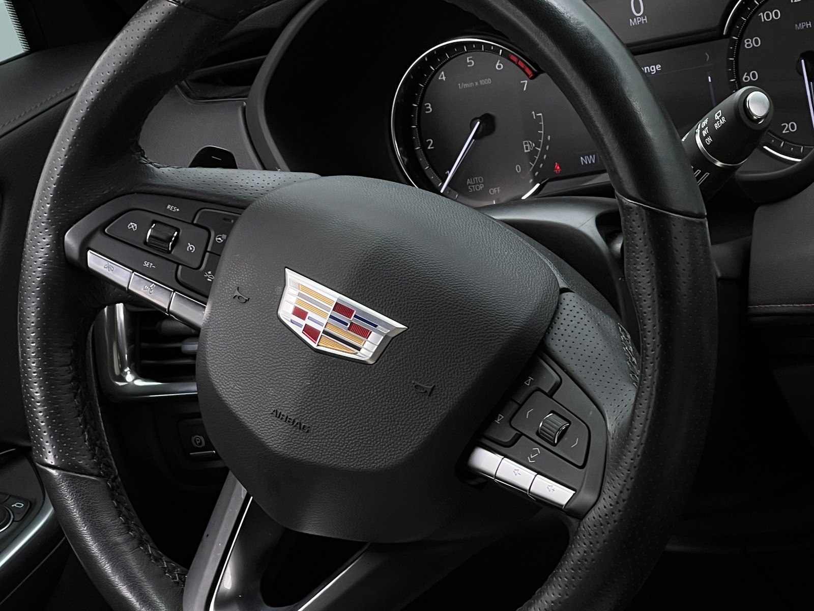 Thumbnail: 2020 Cadillac XT4 - 5