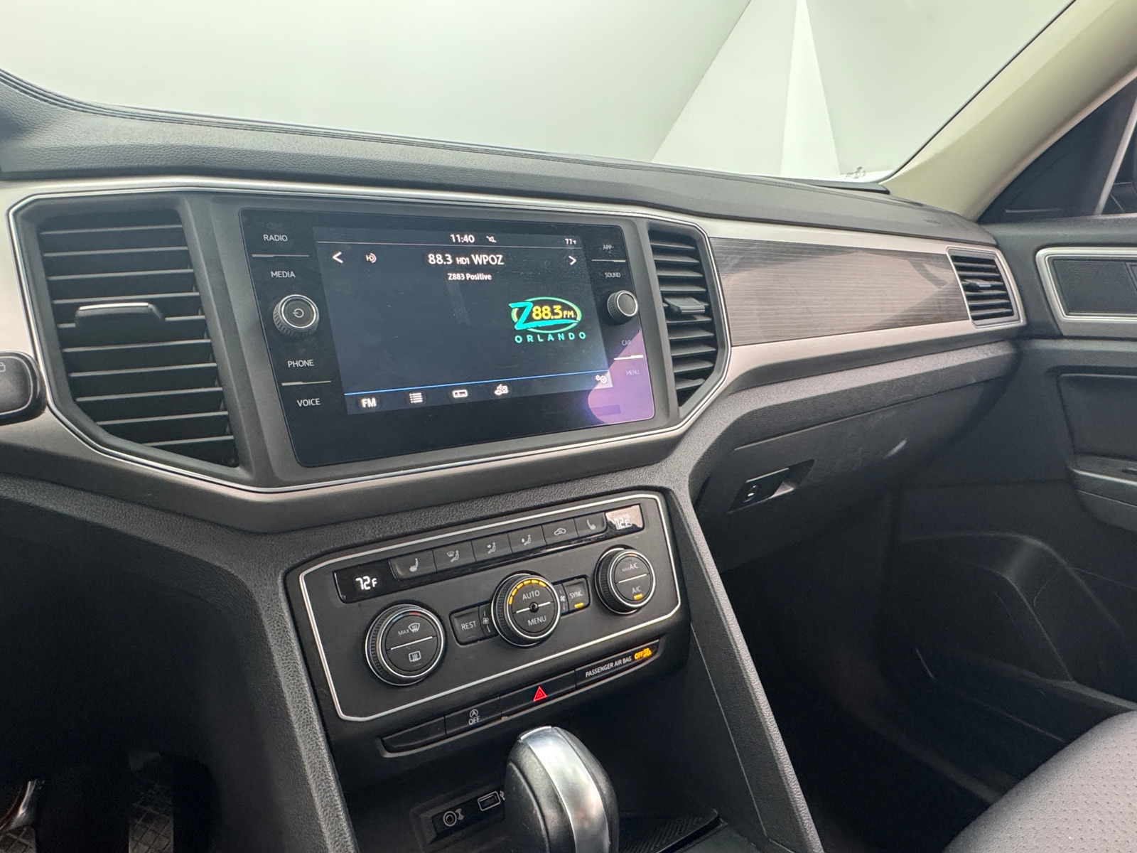 Thumbnail: 2018 Volkswagen Atlas - 3