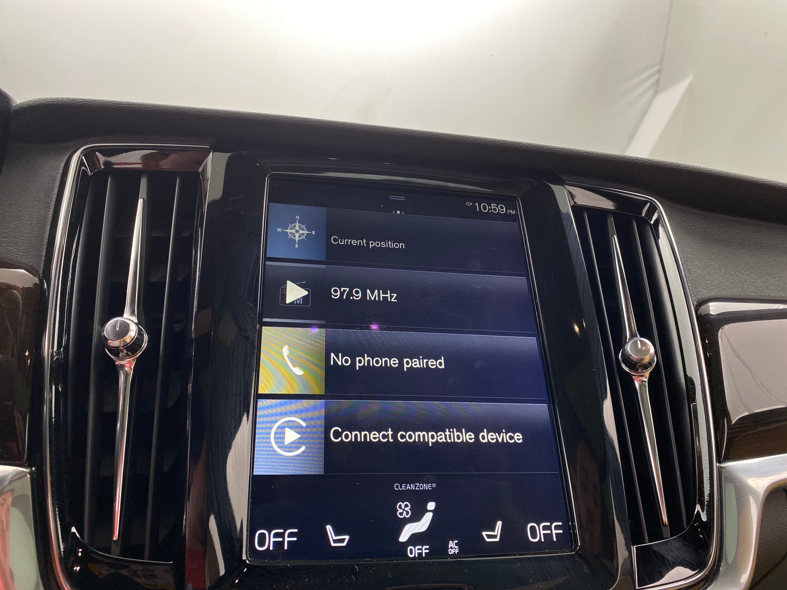 Thumbnail: 2018 Volvo S90 - 3