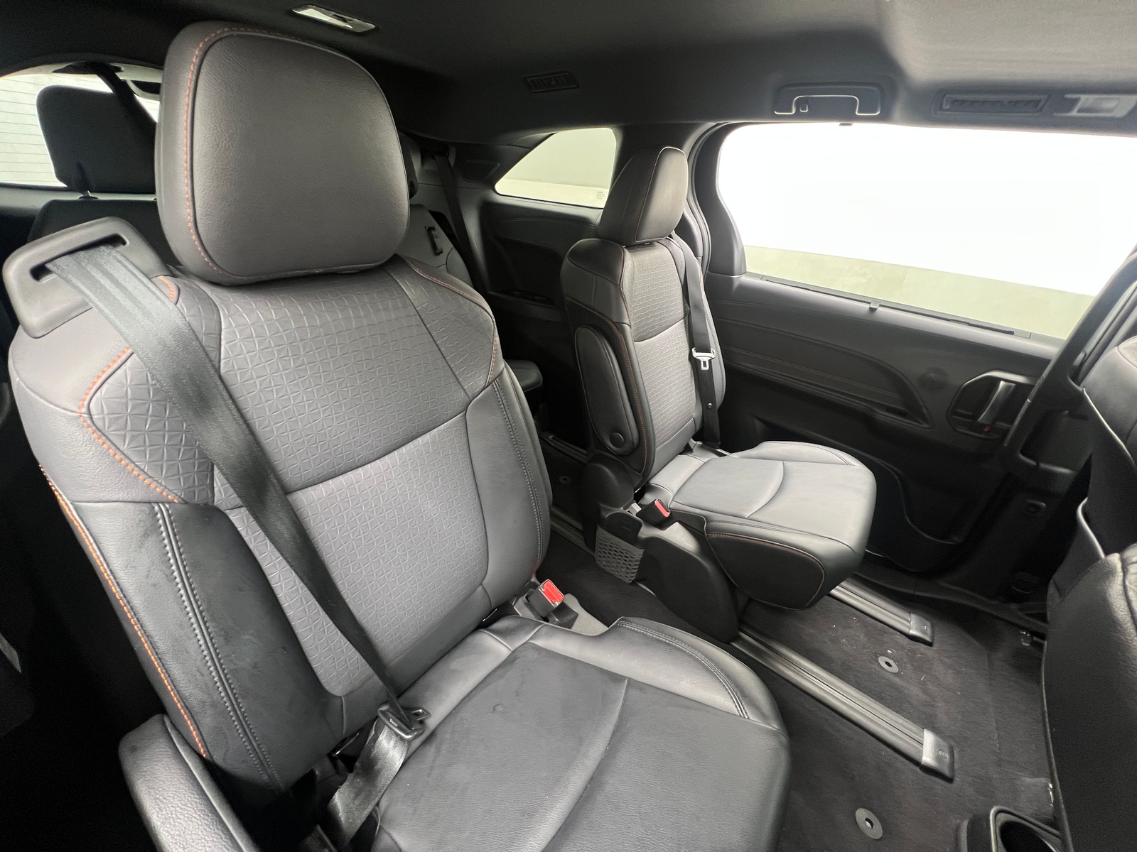 Thumbnail: 2021 Toyota Sienna - 5