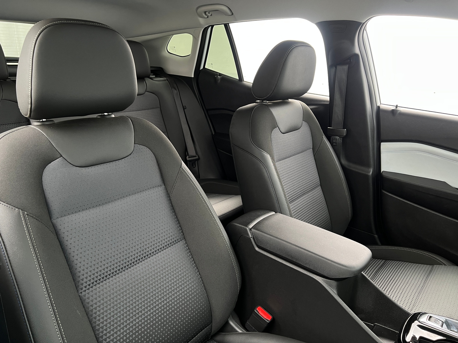 Thumbnail: 2024 Chevrolet Trax - 2