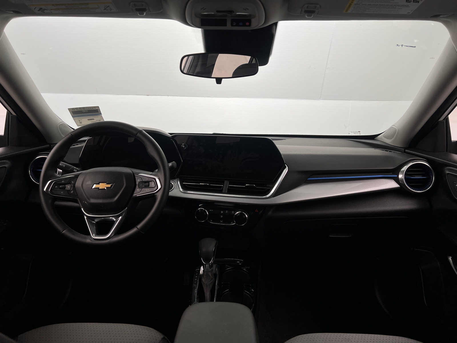 Thumbnail: 2024 Chevrolet Trax - 3