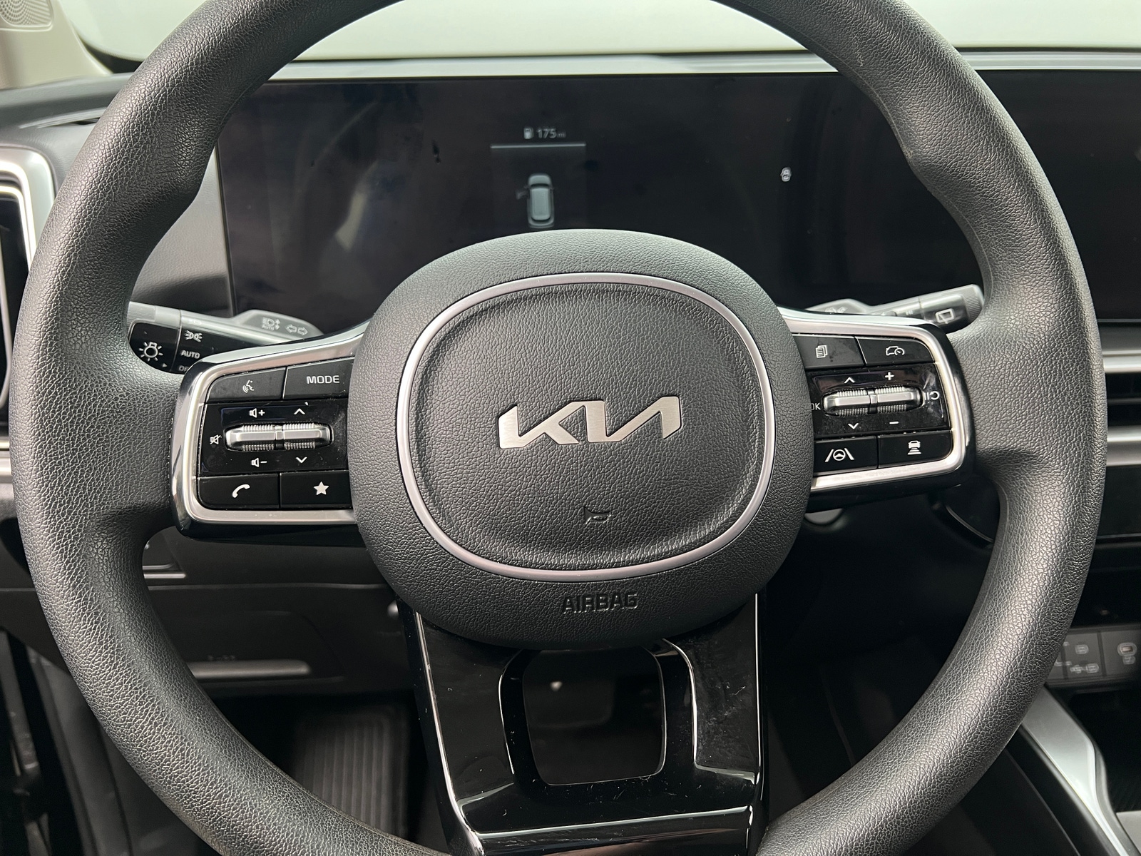 Thumbnail: 2024 Kia Sorento - 5