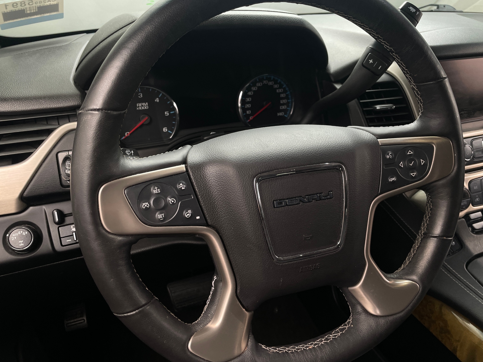Thumbnail: 2017 GMC Yukon - 4