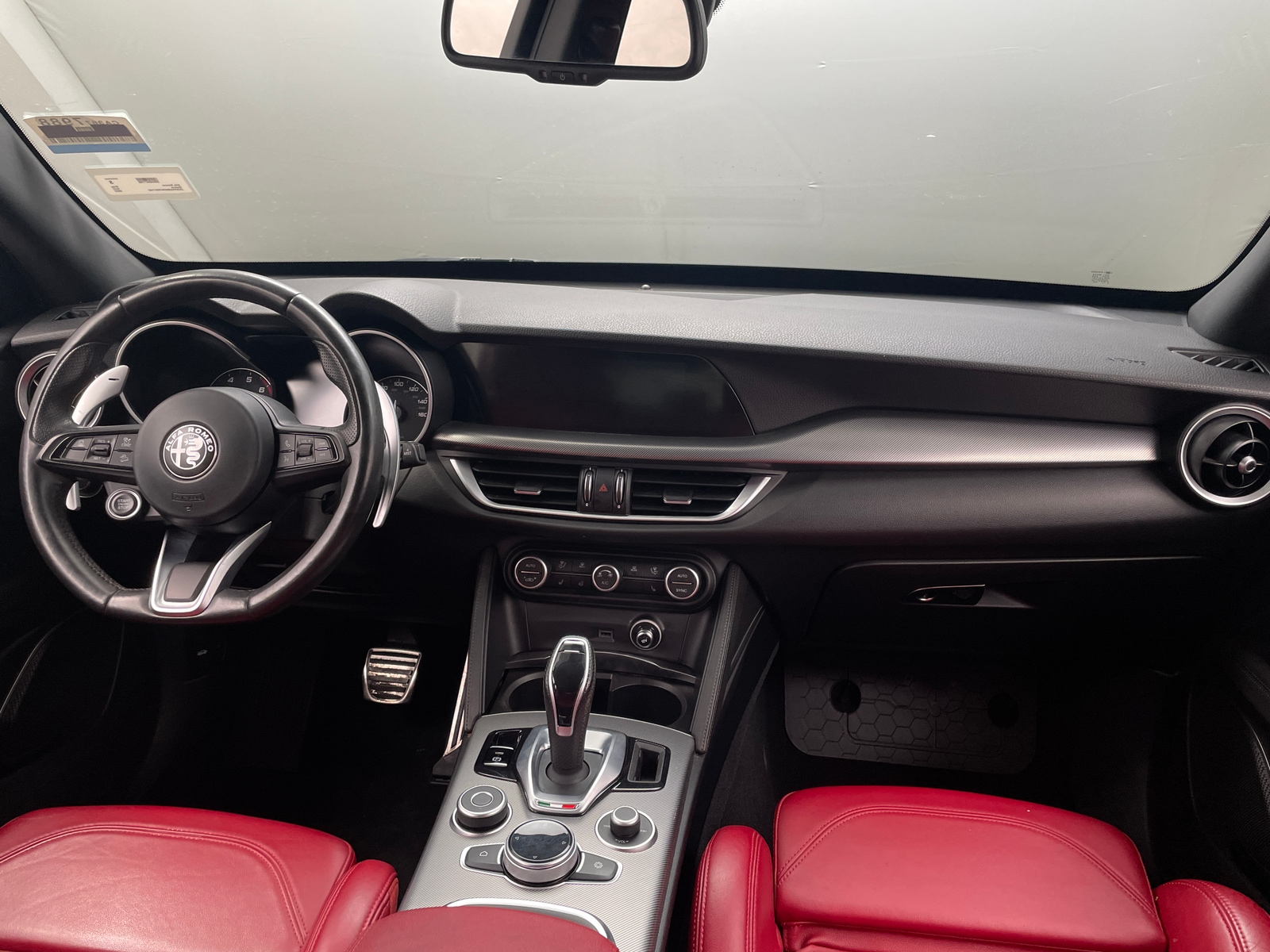 Thumbnail: 2022 Alfa Romeo Stelvio - 2