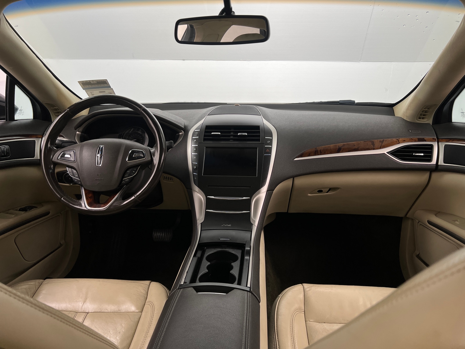 Thumbnail: 2015 Lincoln MKZ - 2