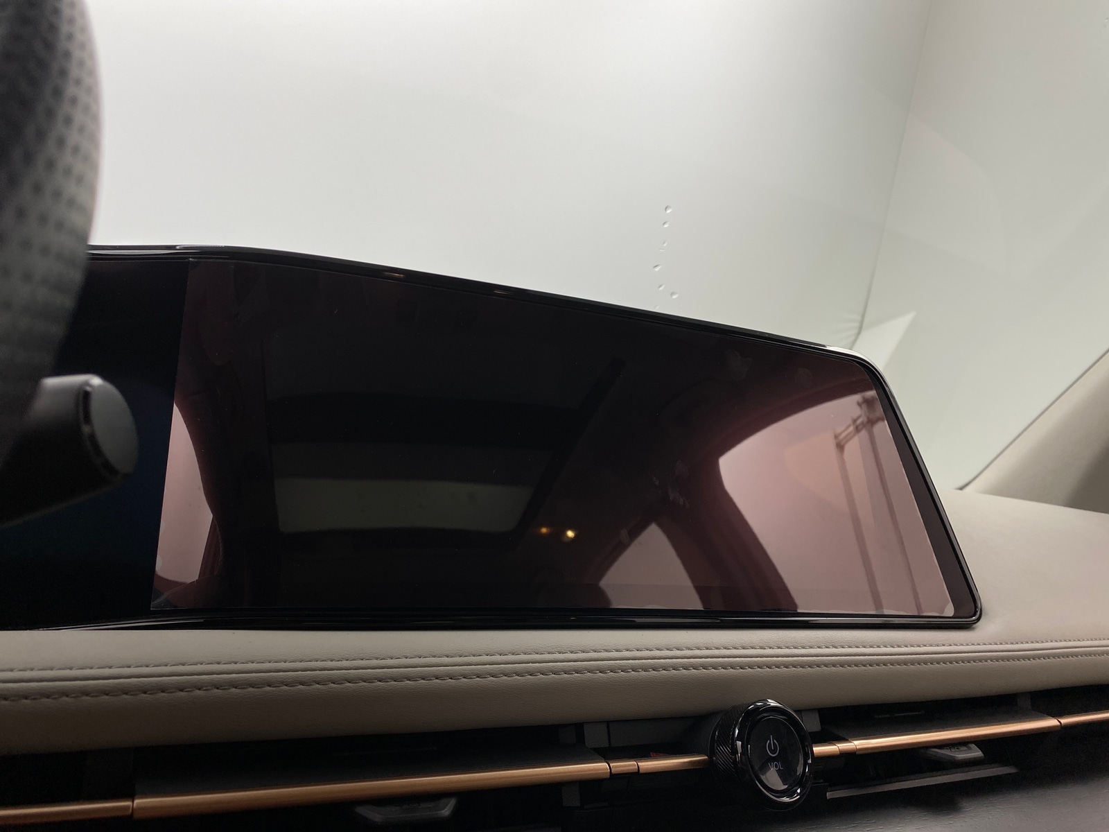 Thumbnail: 2023 Nissan Ariya - 3
