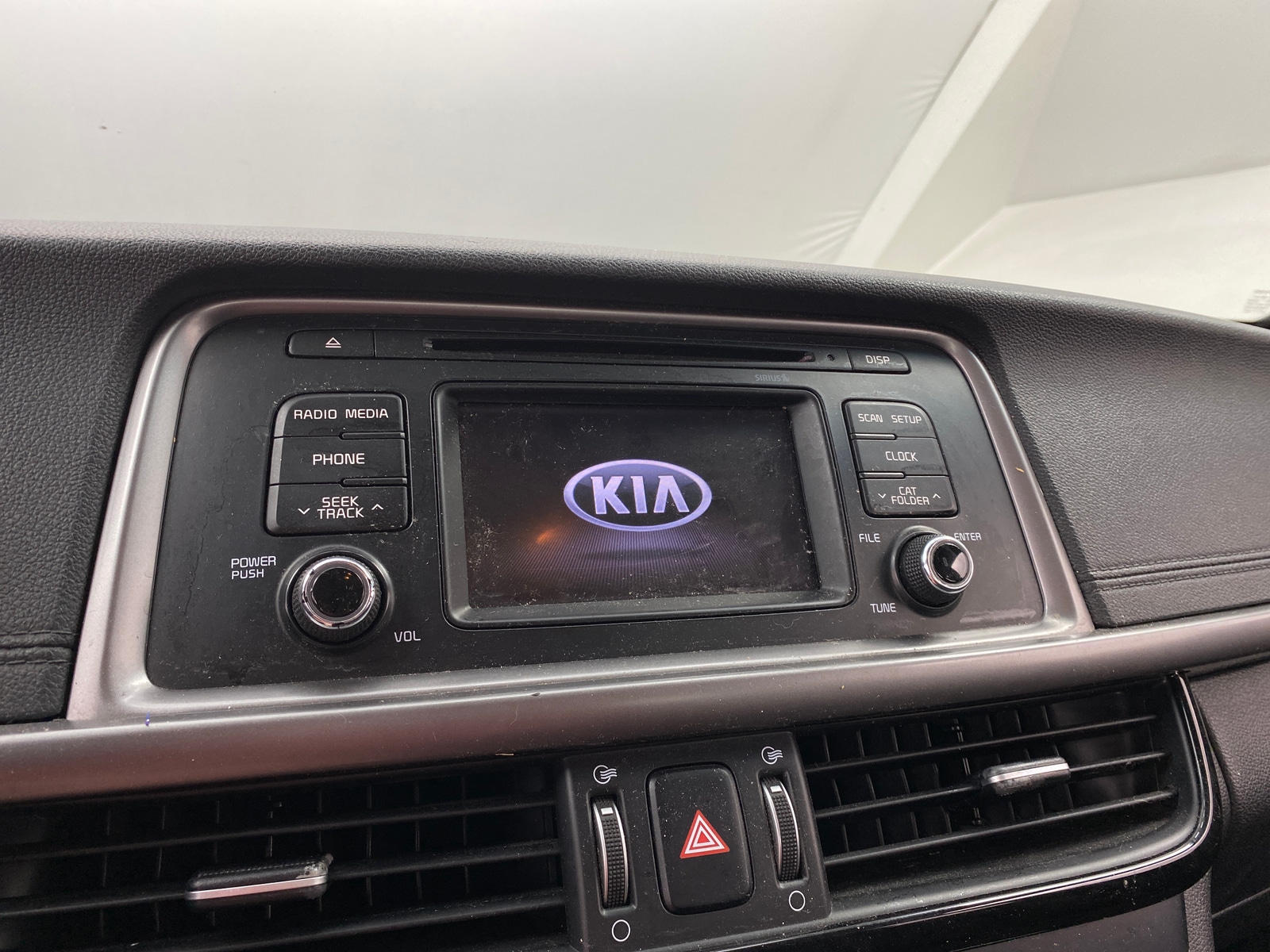 Thumbnail: 2017 Kia Optima - 4