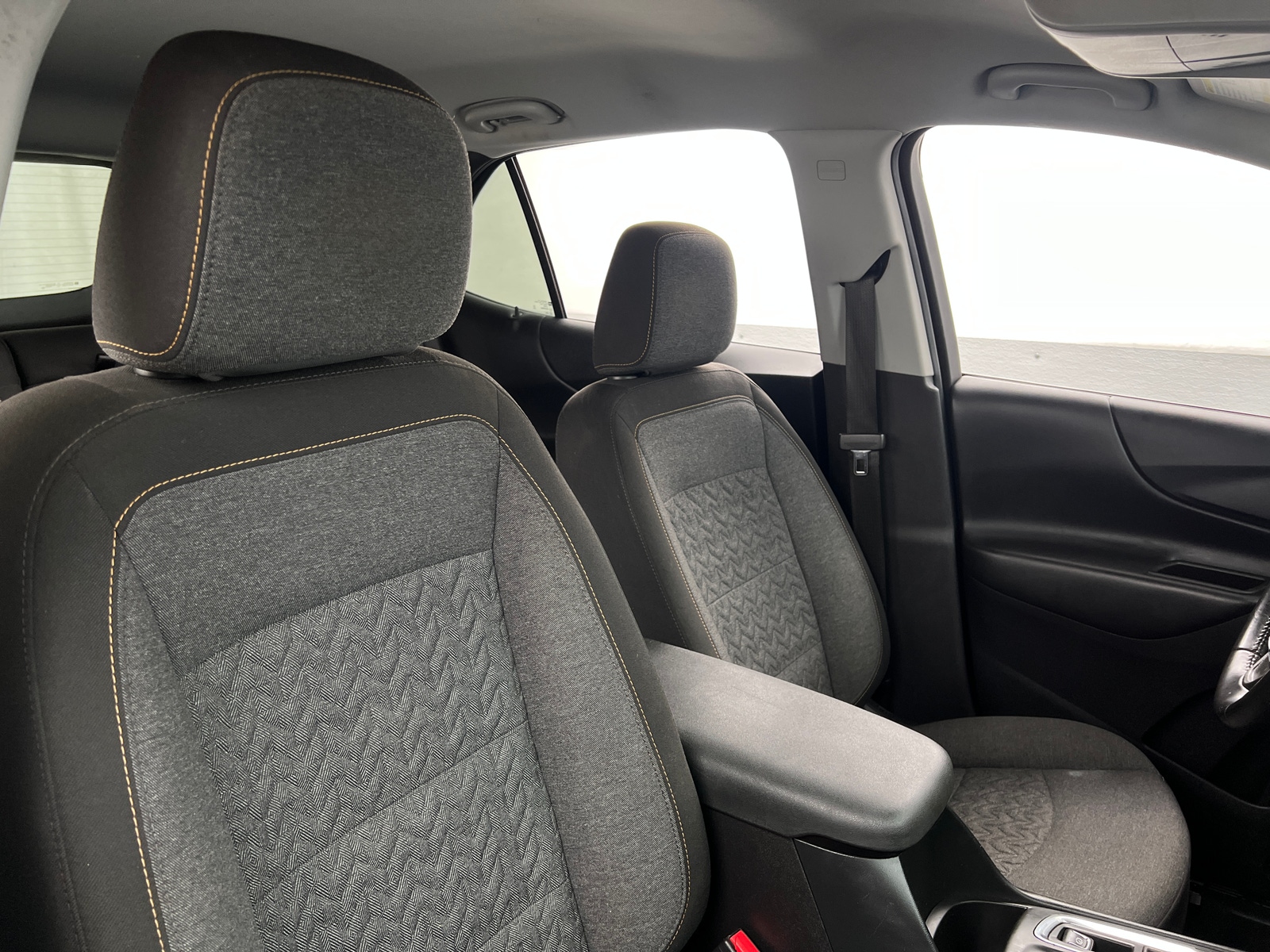 Thumbnail: 2022 Chevrolet Equinox - 2