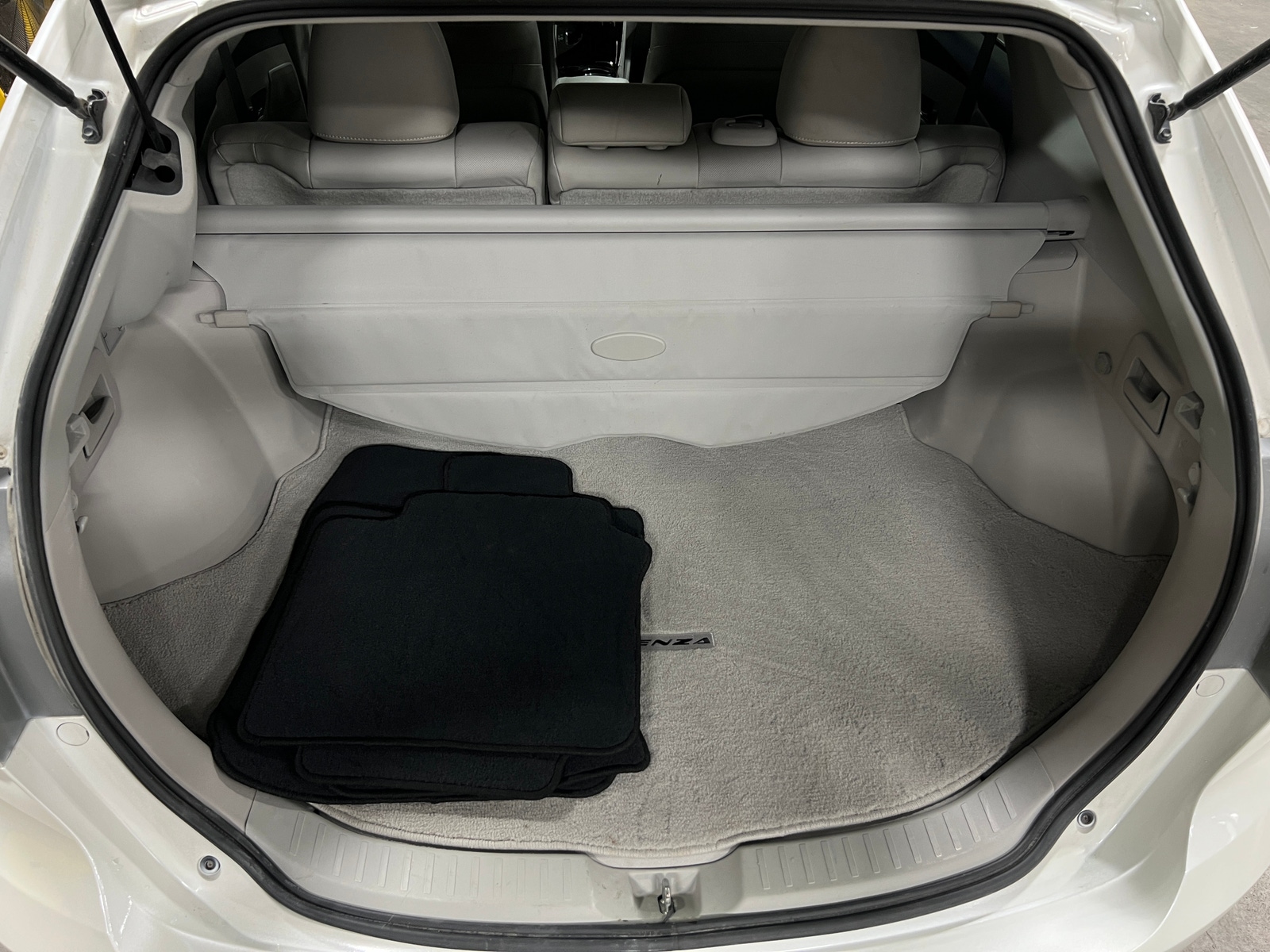 Thumbnail: 2015 Toyota Venza - 6
