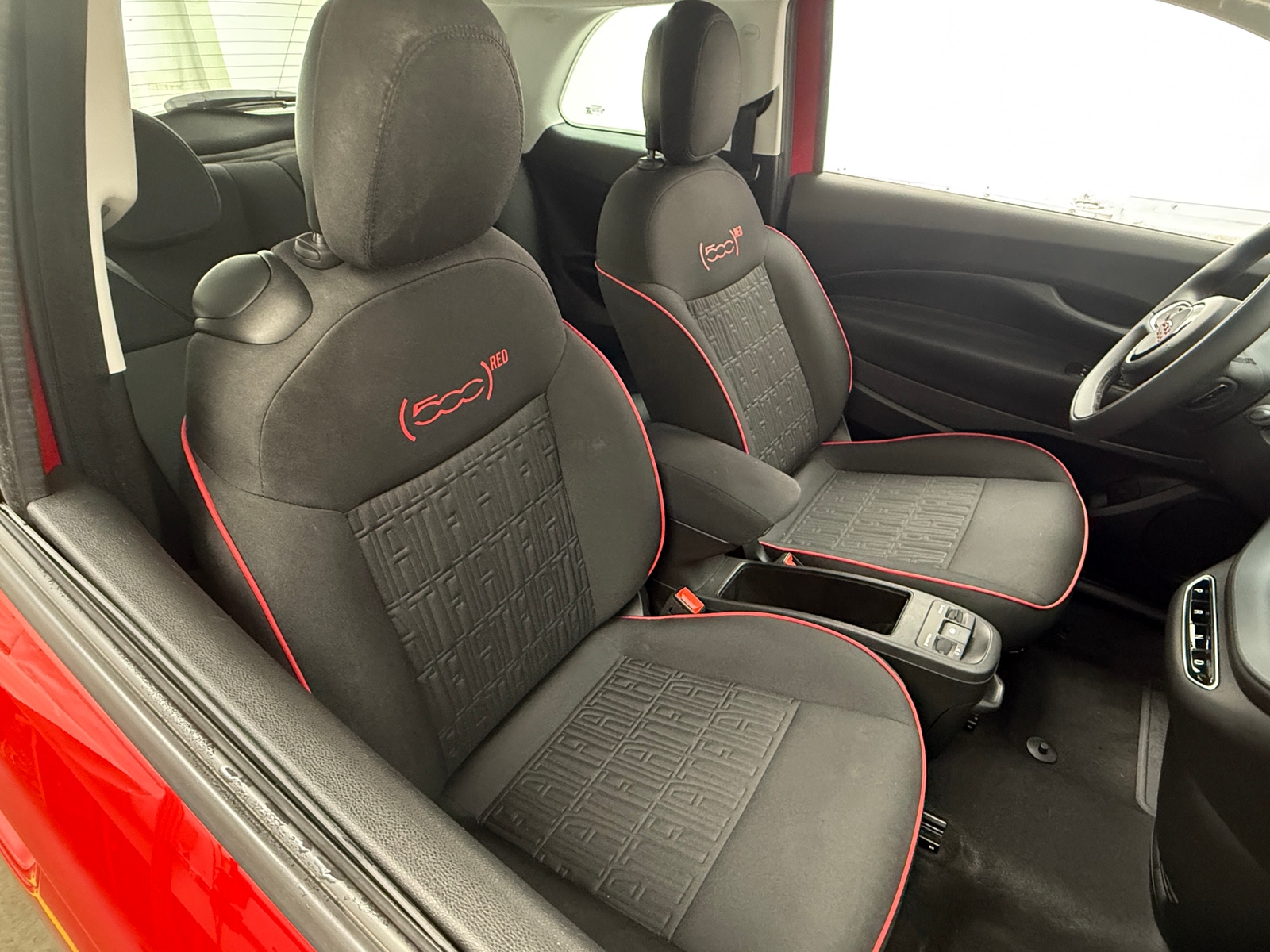 Thumbnail: 2024 Fiat 500e - 2