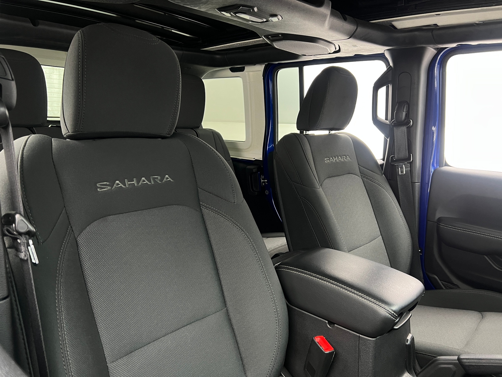 Thumbnail: 2019 Jeep Wrangler - 2