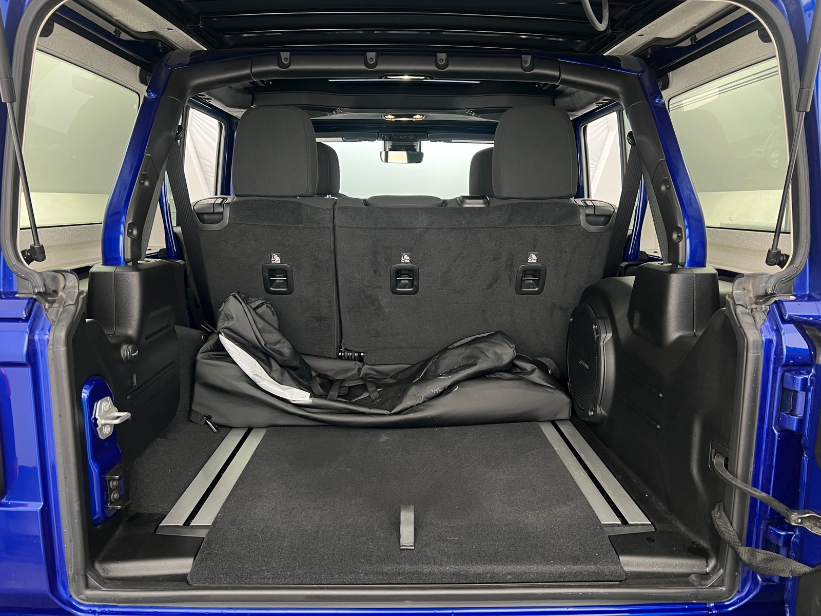 Thumbnail: 2019 Jeep Wrangler - 7