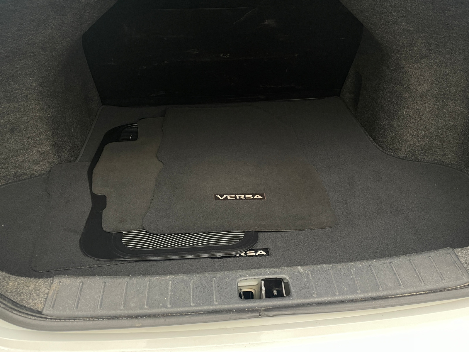 Thumbnail: 2016 Nissan Versa - 7