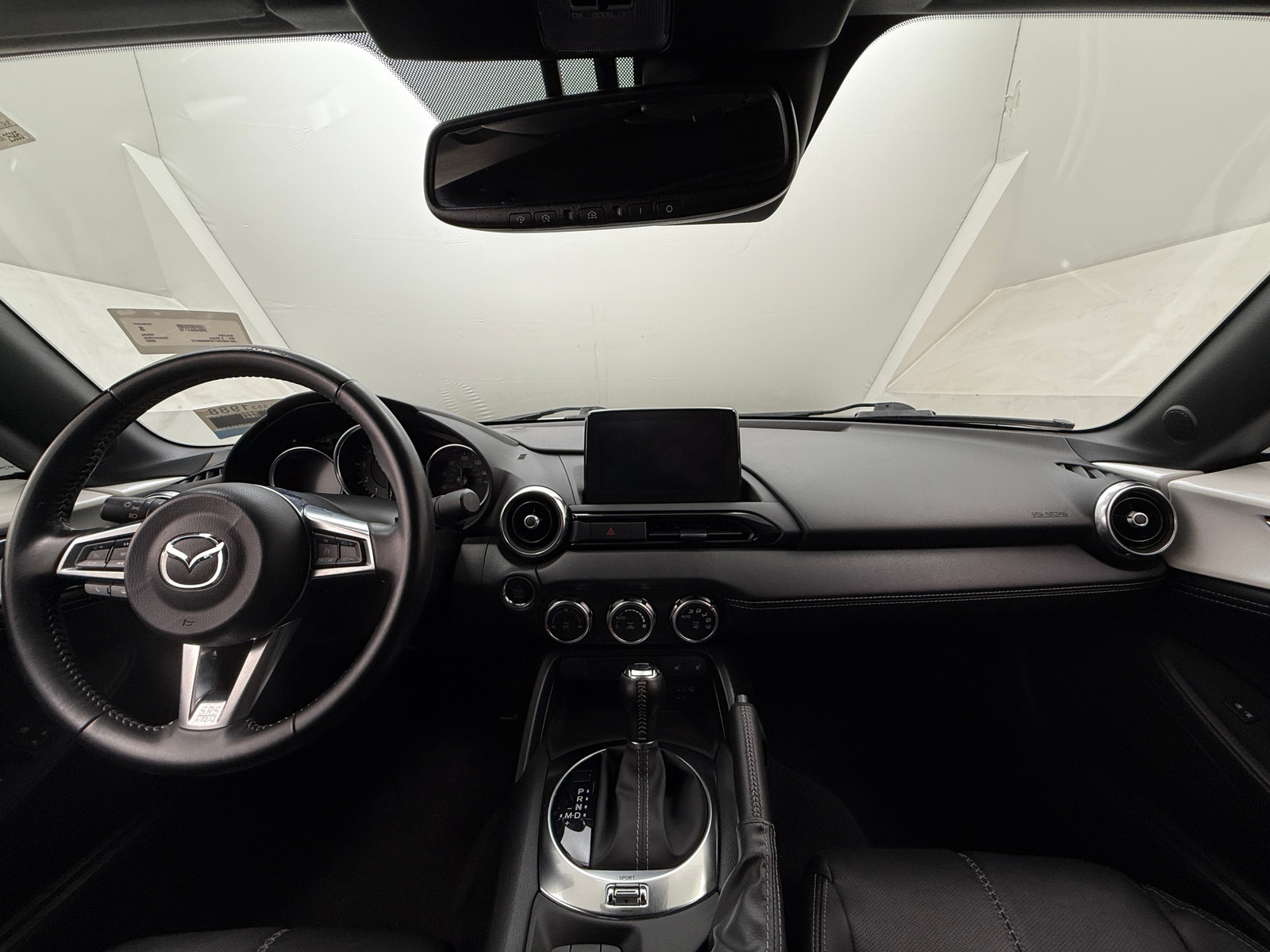 Thumbnail: 2022 Mazda MX-5 Miata - 2