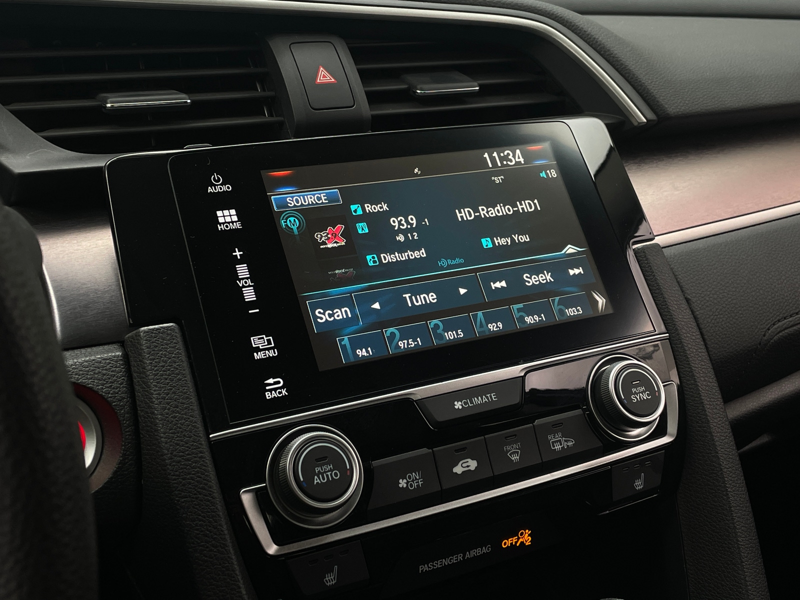 Thumbnail: 2016 Honda Civic - 4