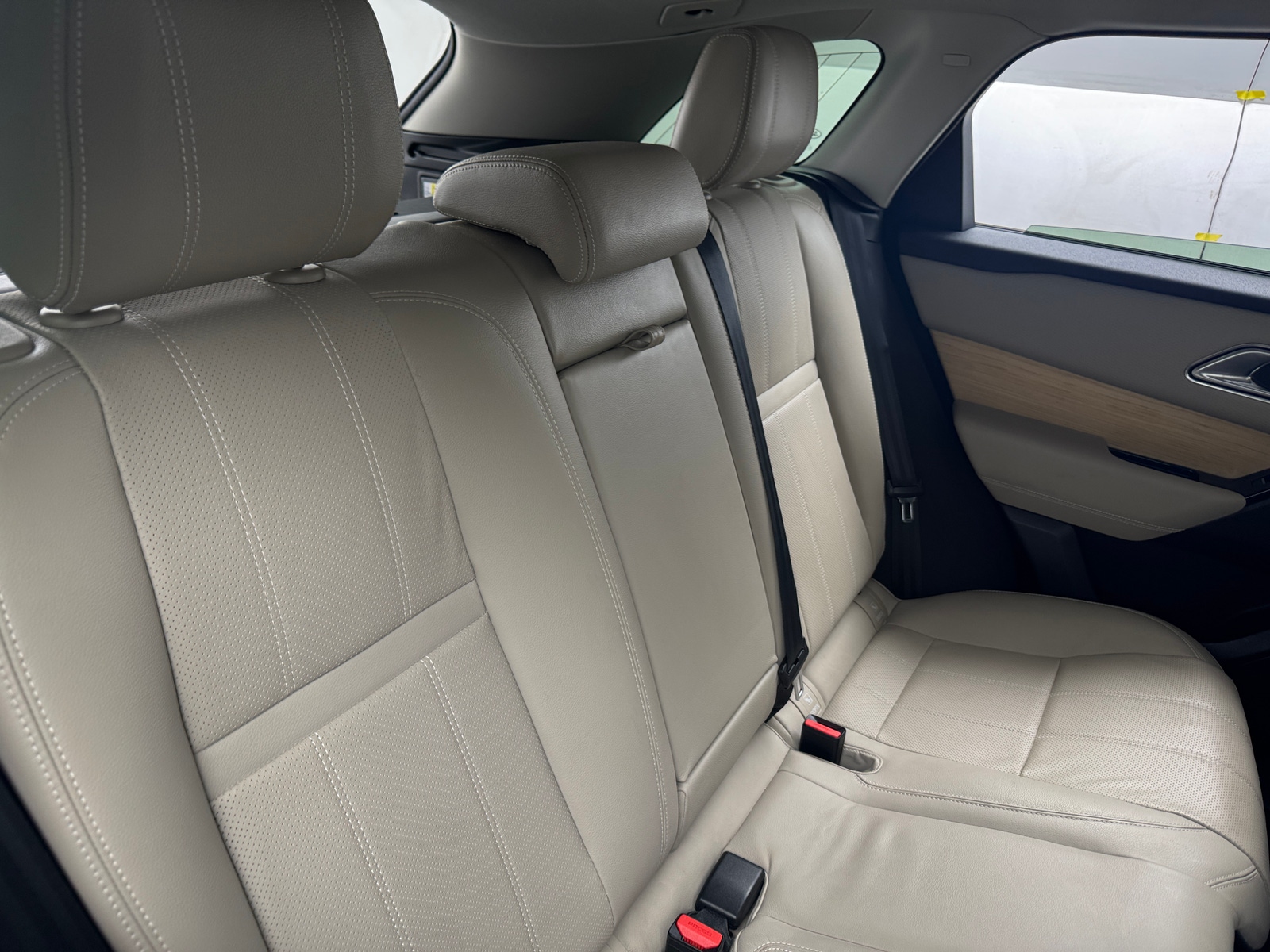 Thumbnail: 2021 Land Rover Range Rover Velar - 5