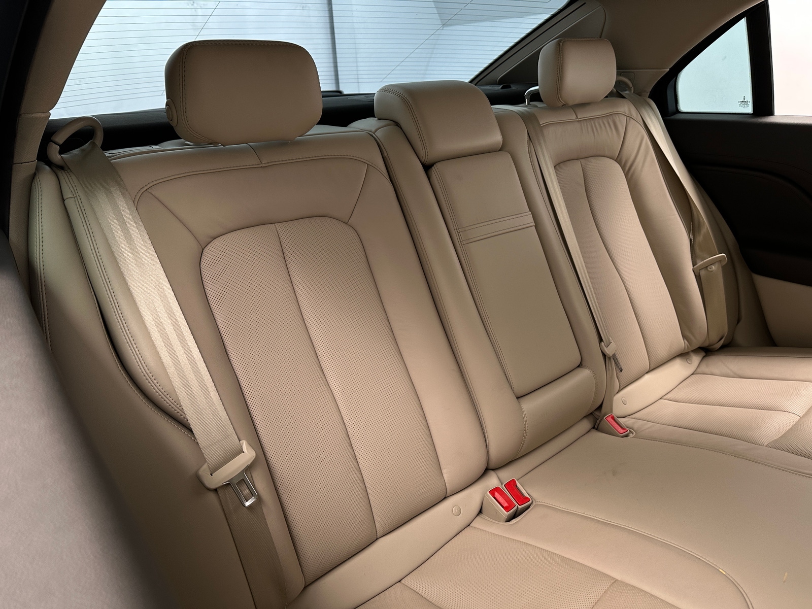 Thumbnail: 2019 Lincoln Continental - 5