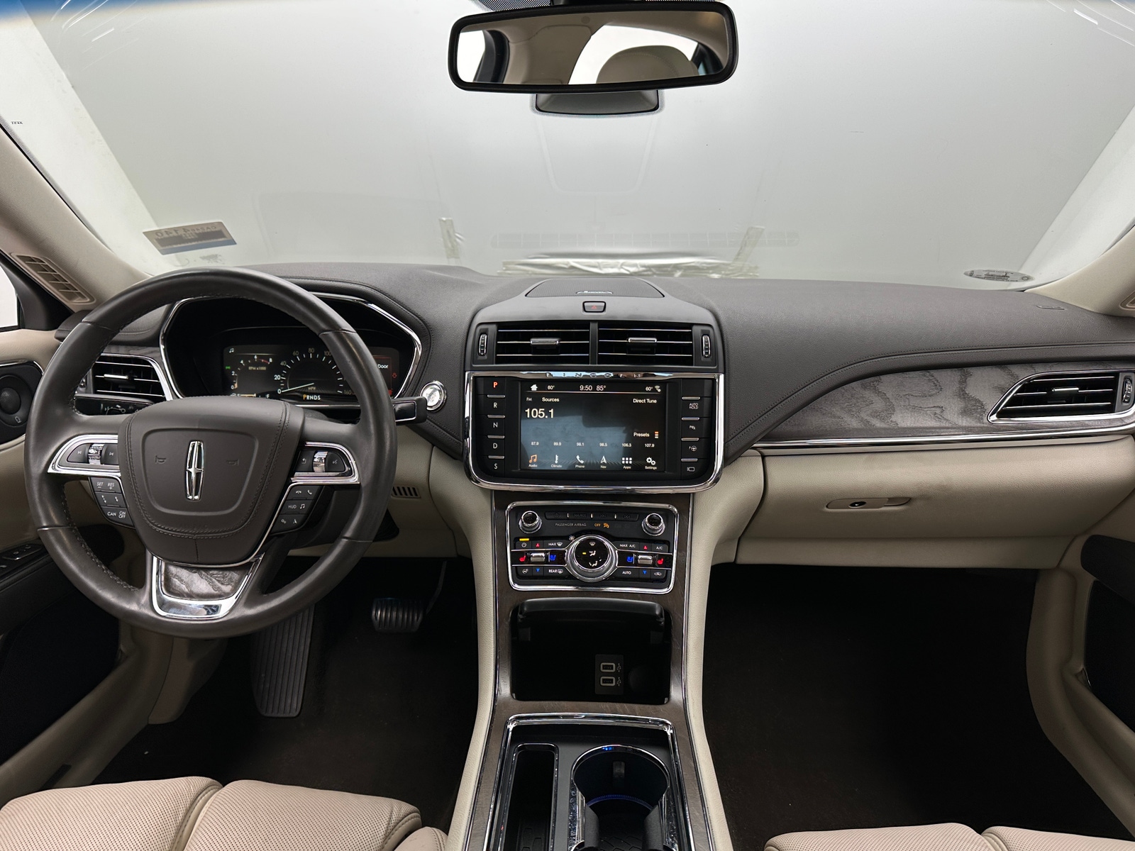 Thumbnail: 2019 Lincoln Continental - 2