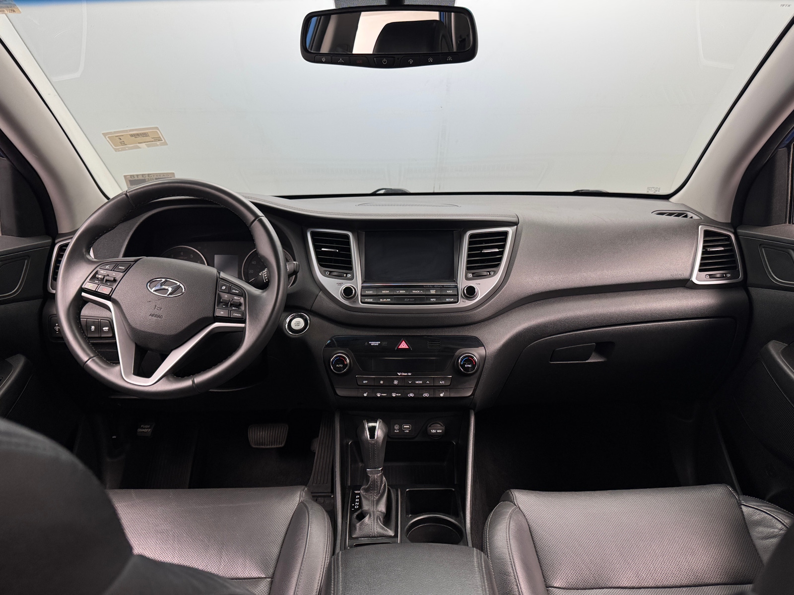 Thumbnail: 2017 Hyundai Tucson - 3