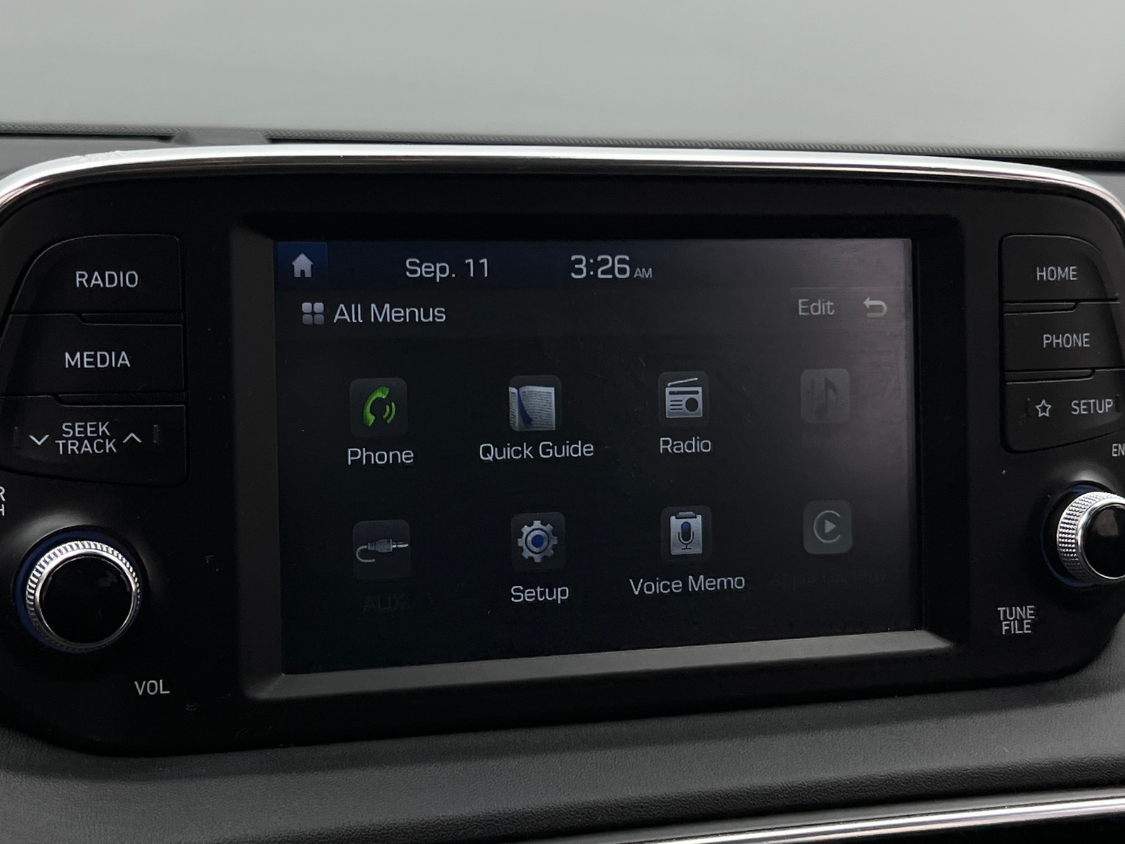 Thumbnail: 2019 Hyundai Santa Fe - 4