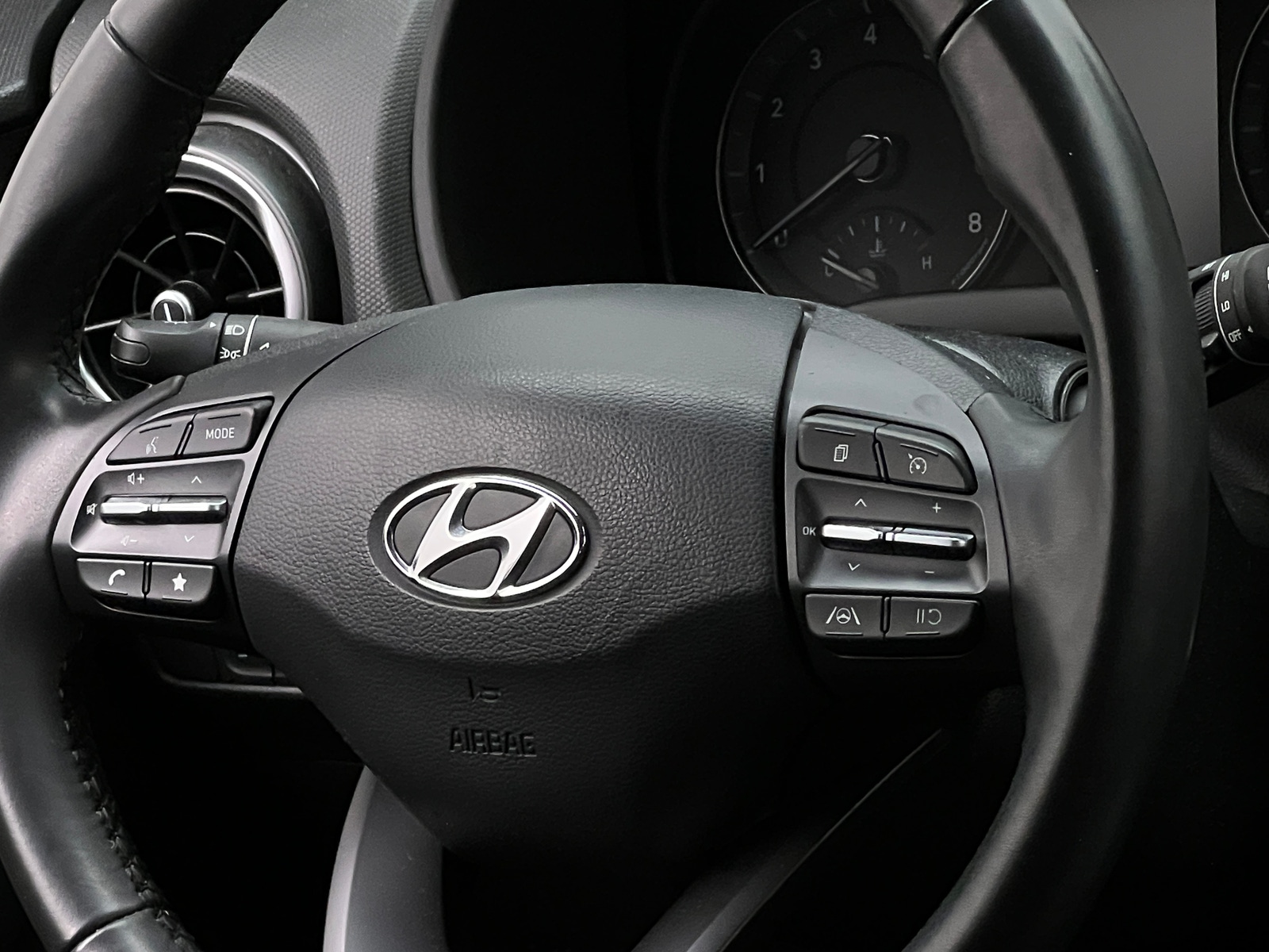 Thumbnail: 2022 Hyundai Kona - 5