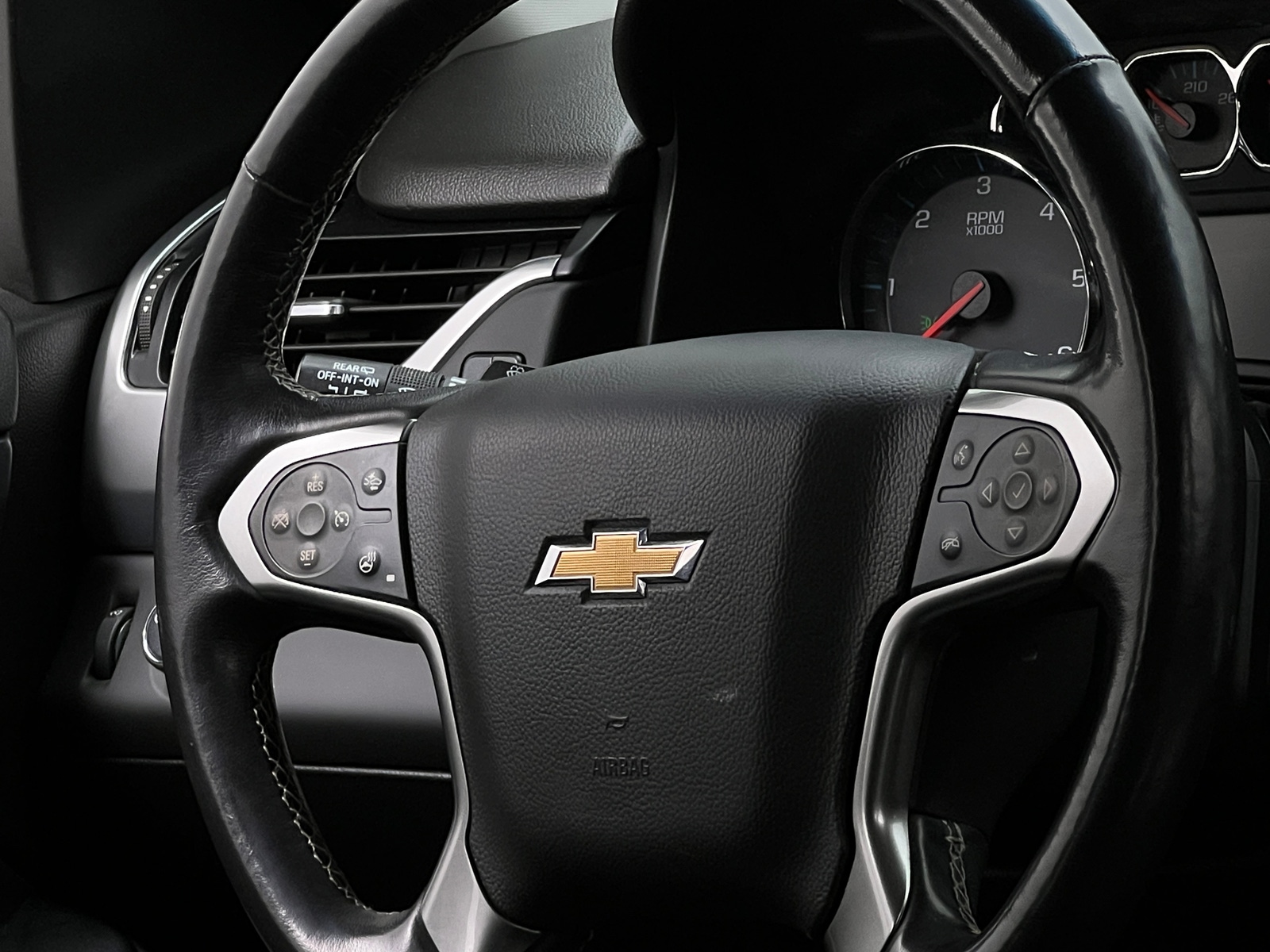 Thumbnail: 2020 Chevrolet Suburban - 4