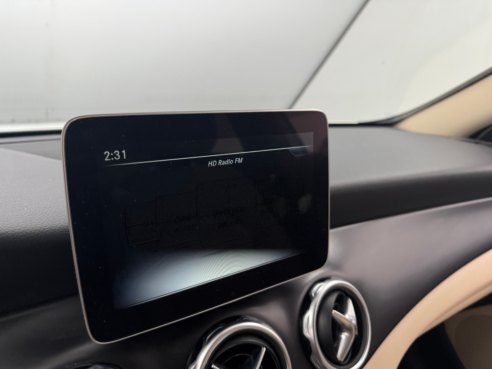 Thumbnail: 2019 Mercedes-Benz GLA - 3