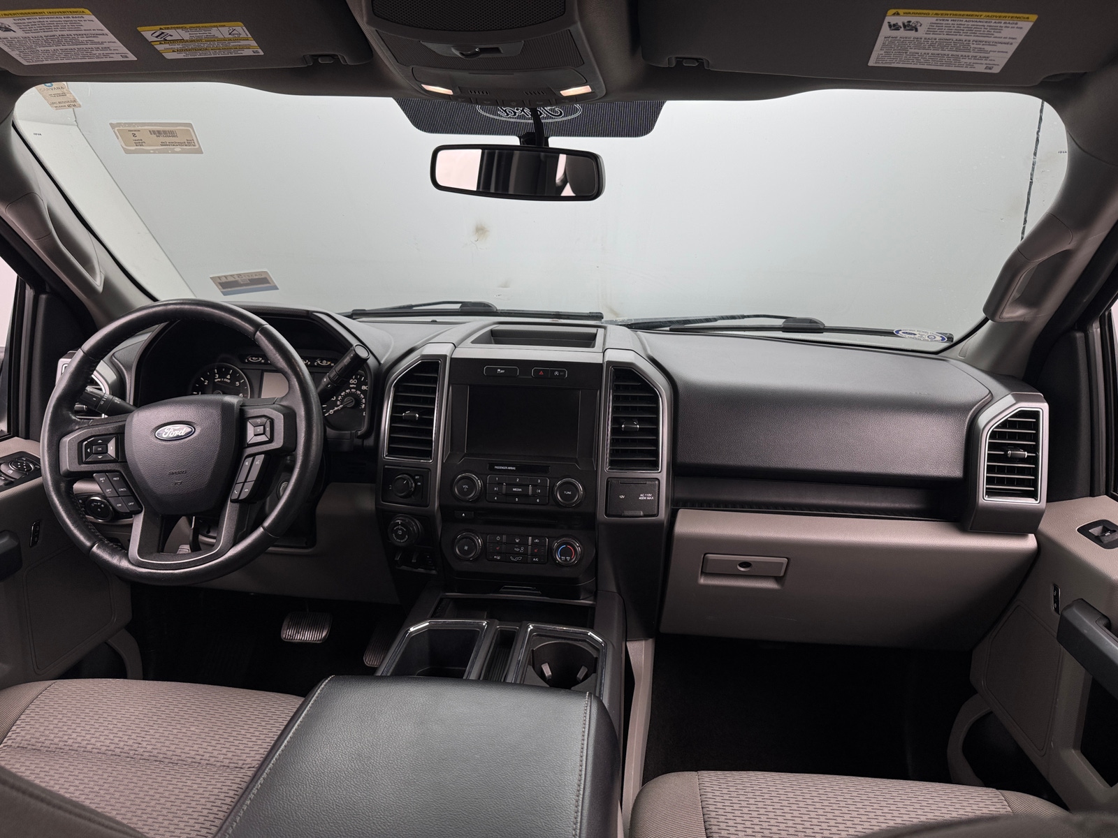 Thumbnail: 2018 Ford Econoline - 3