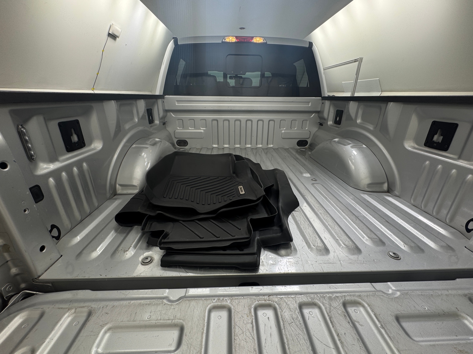 Thumbnail: 2018 Ford Econoline - 7