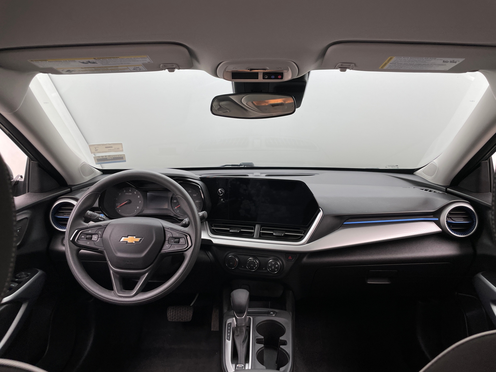 Thumbnail: 2025 Chevrolet Trax - 3