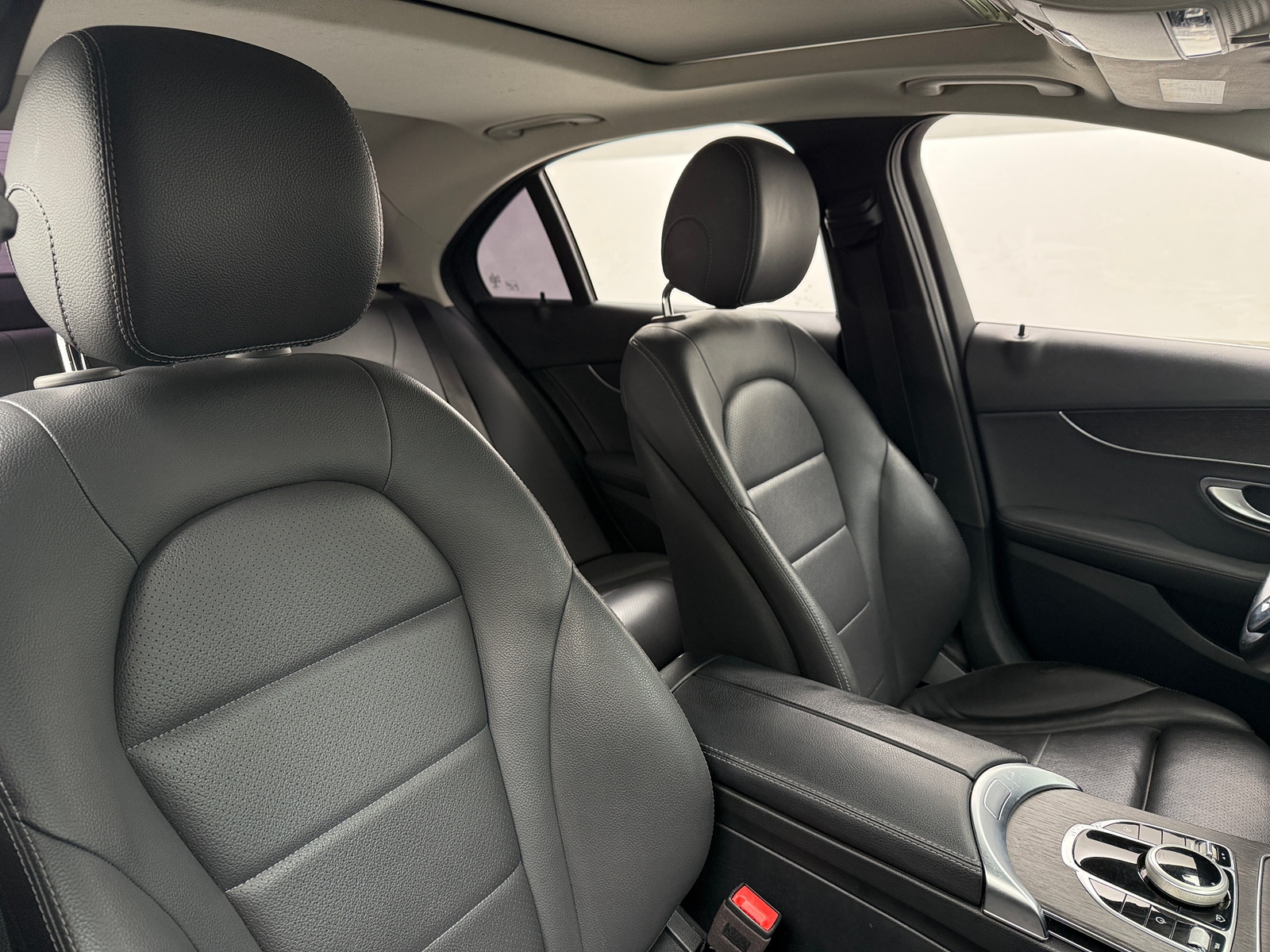 Thumbnail: 2020 Mercedes-Benz C-Class - 2