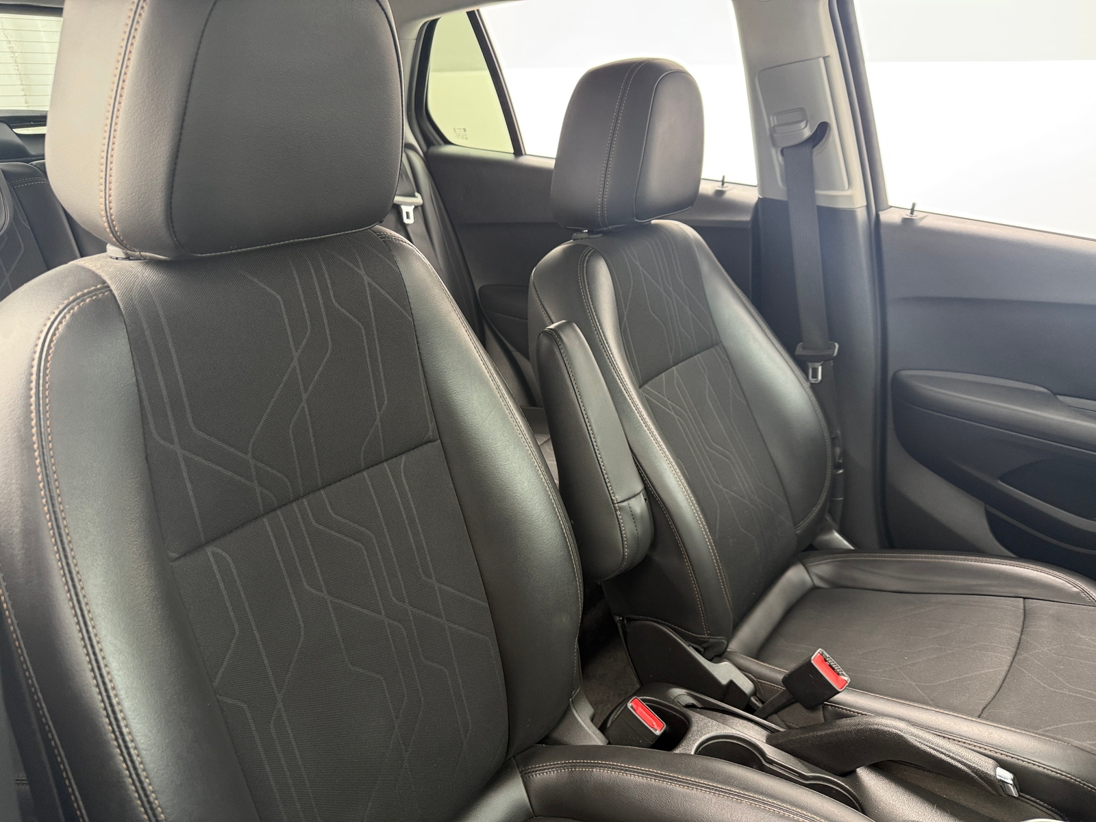 Thumbnail: 2020 Chevrolet Trax - 2