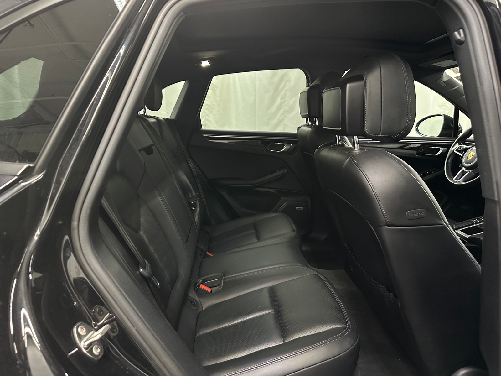 Thumbnail: 2019 Porsche Macan - 5