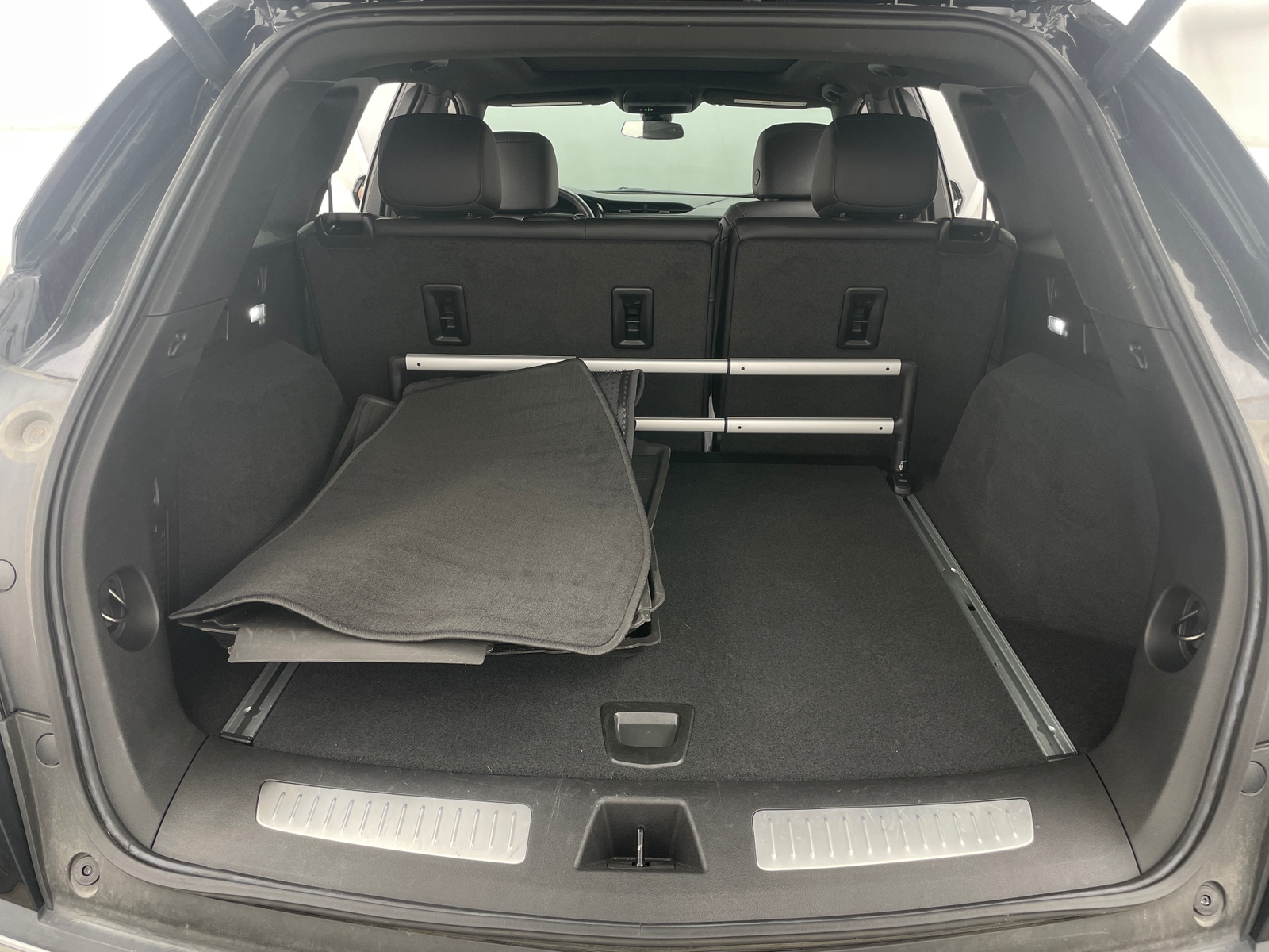 Thumbnail: 2023 Cadillac XT5 - 6