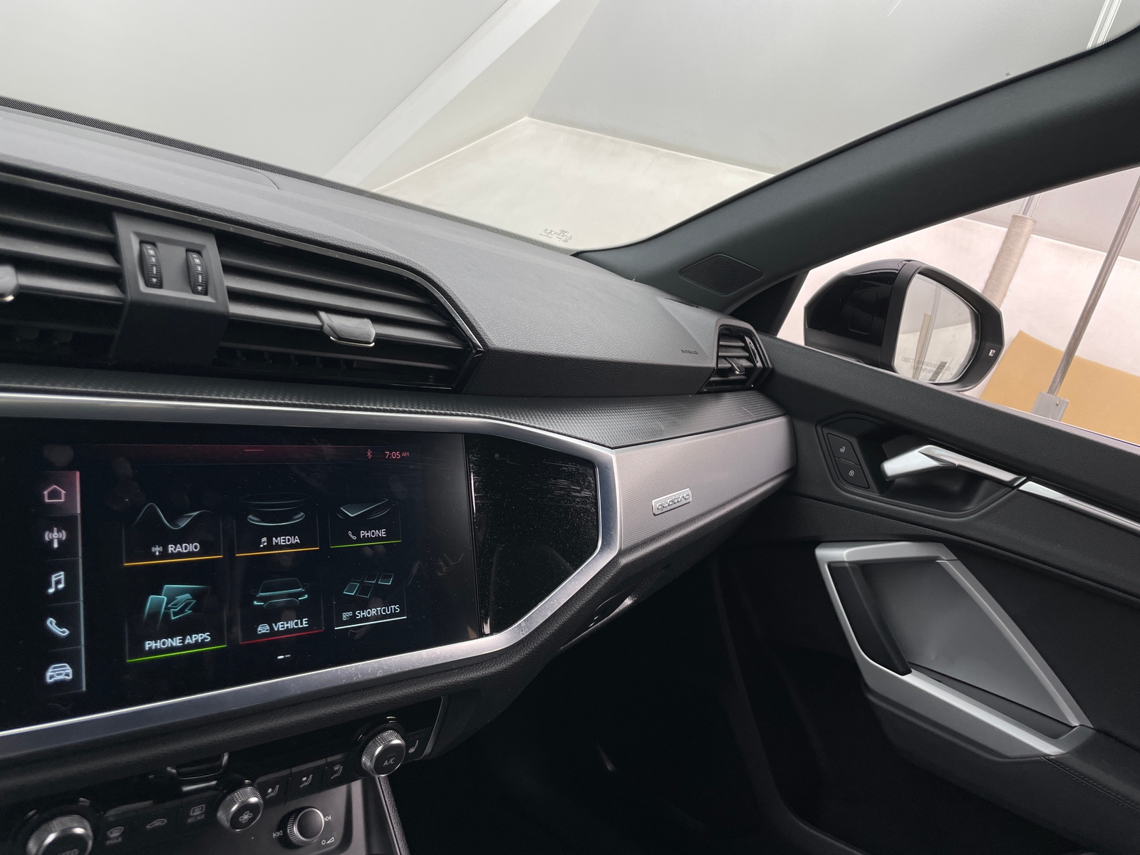 Thumbnail: 2021 Audi Q3 - 3