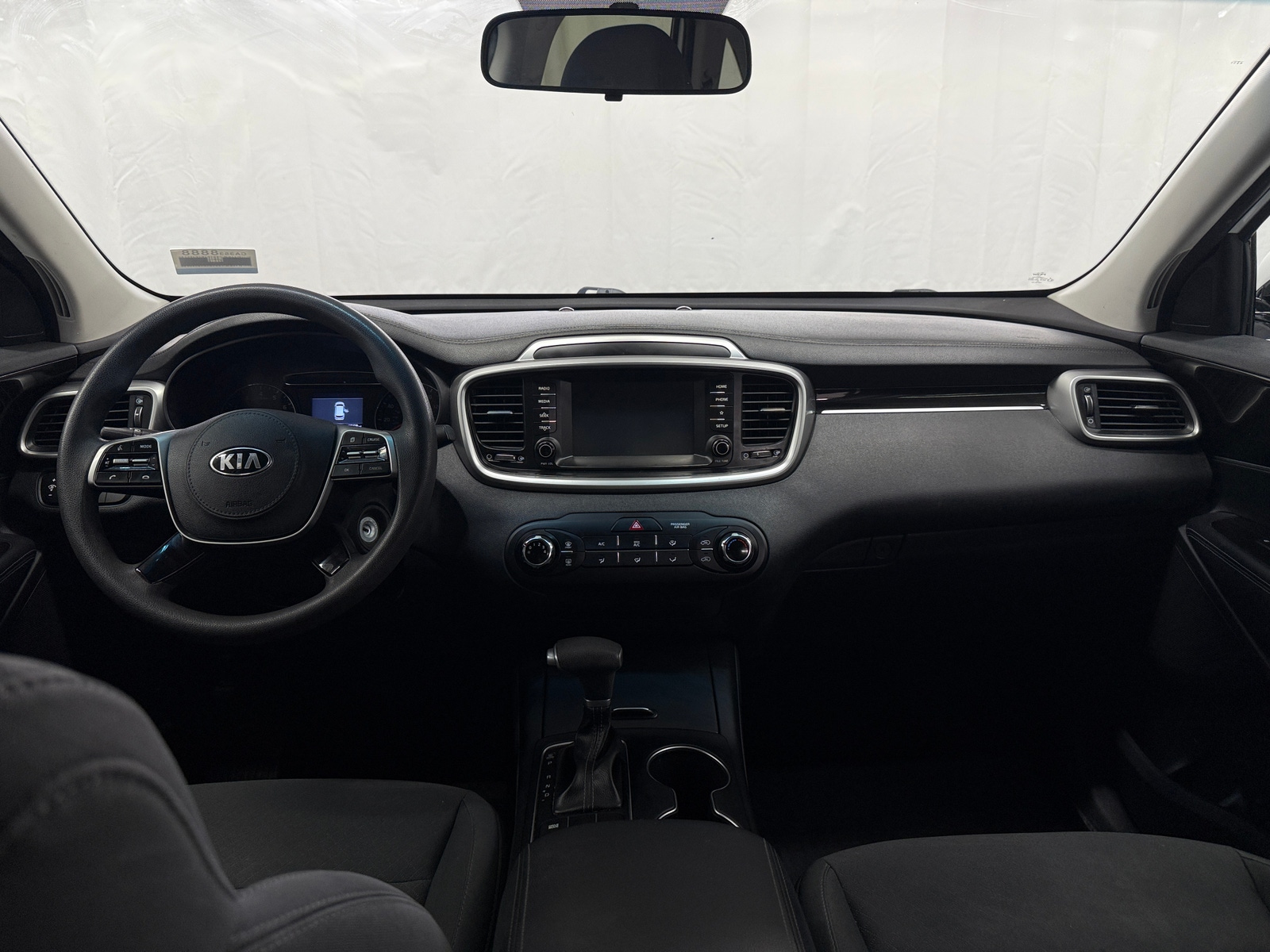 Thumbnail: 2020 Kia Sorento - 3