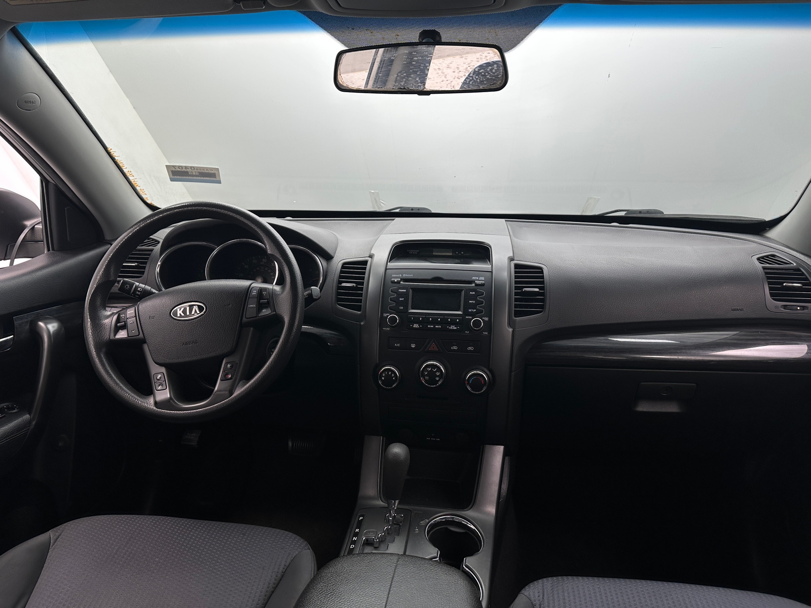 Thumbnail: 2012 Kia Sorento - 3