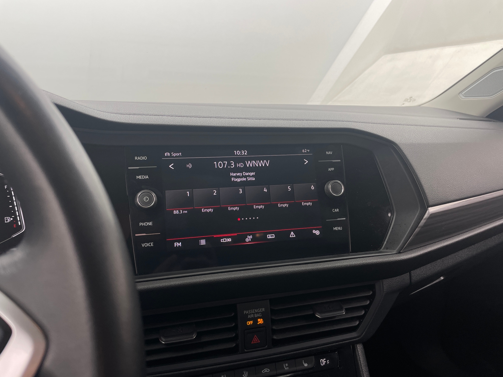 Thumbnail: 2023 Volkswagen Jetta - 3