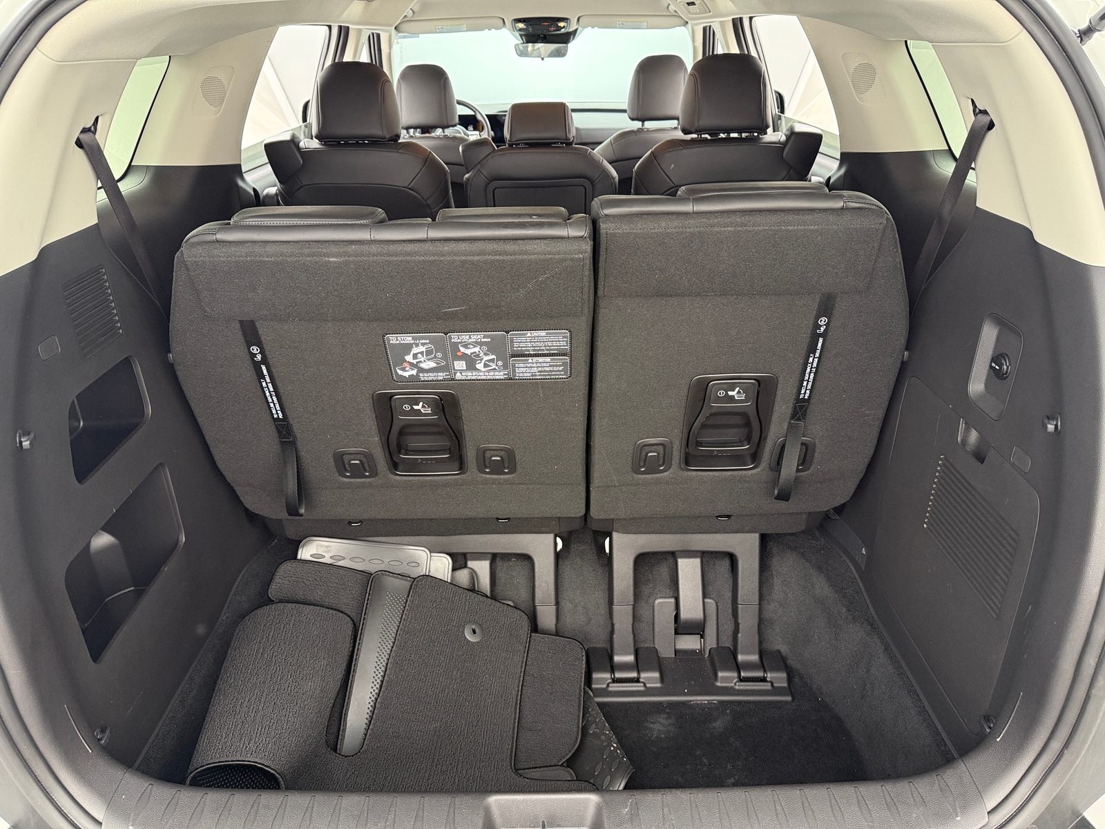 Thumbnail: 2025 Kia Carnival - 6