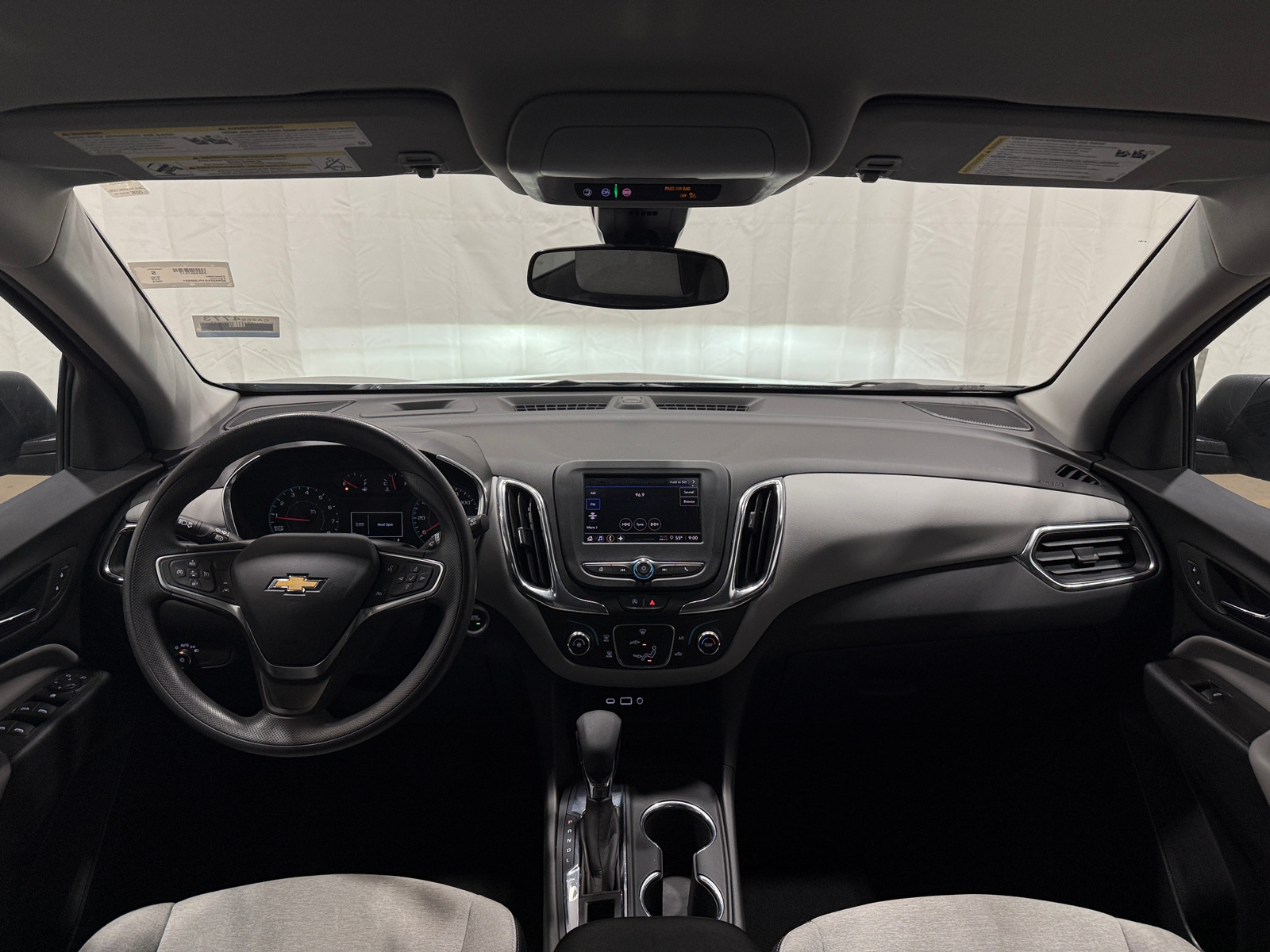 Thumbnail: 2023 Chevrolet Equinox - 3